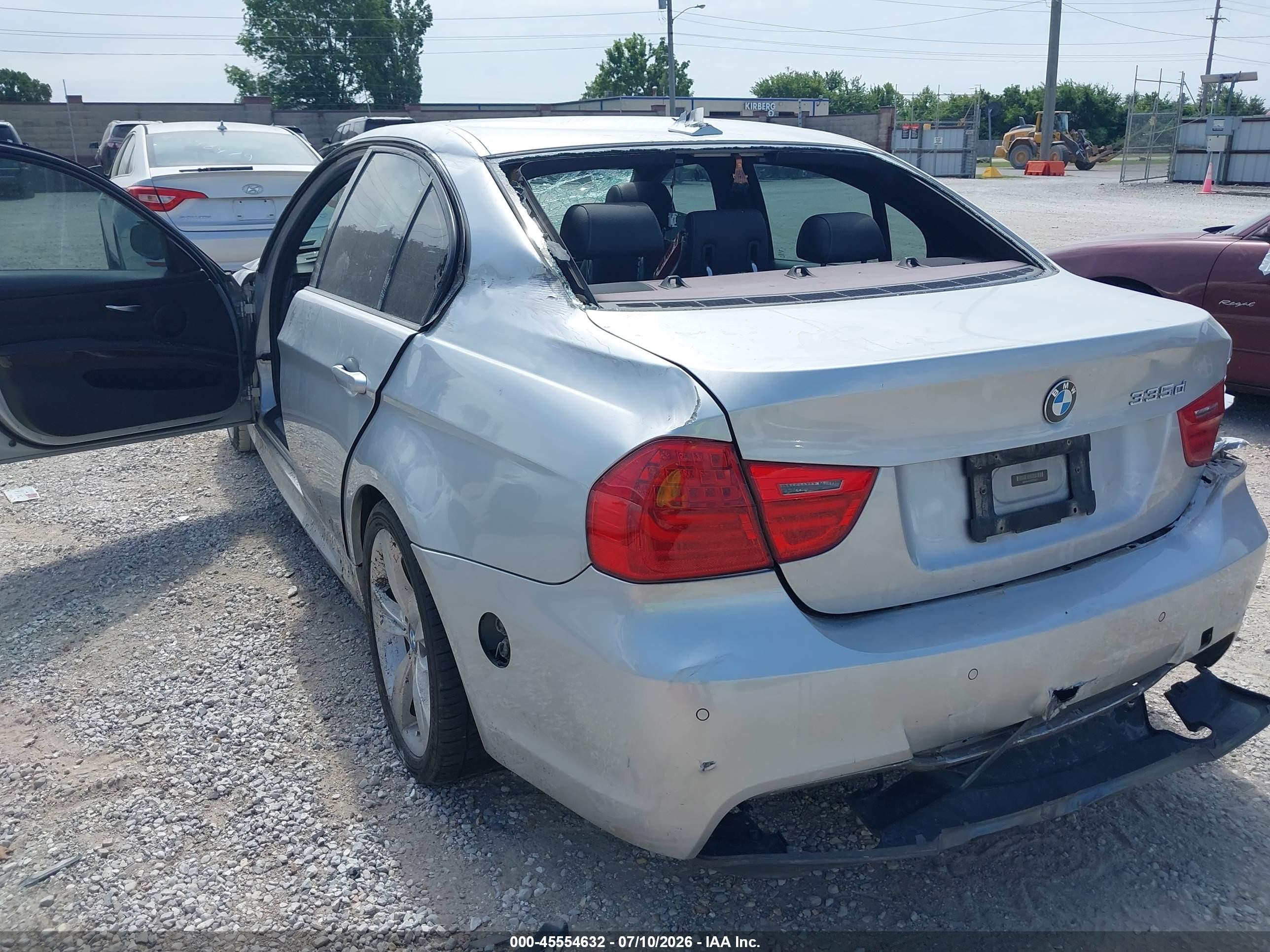 2011 Bmw 335d   Серебряный vin: WBAPN7C52BF184371