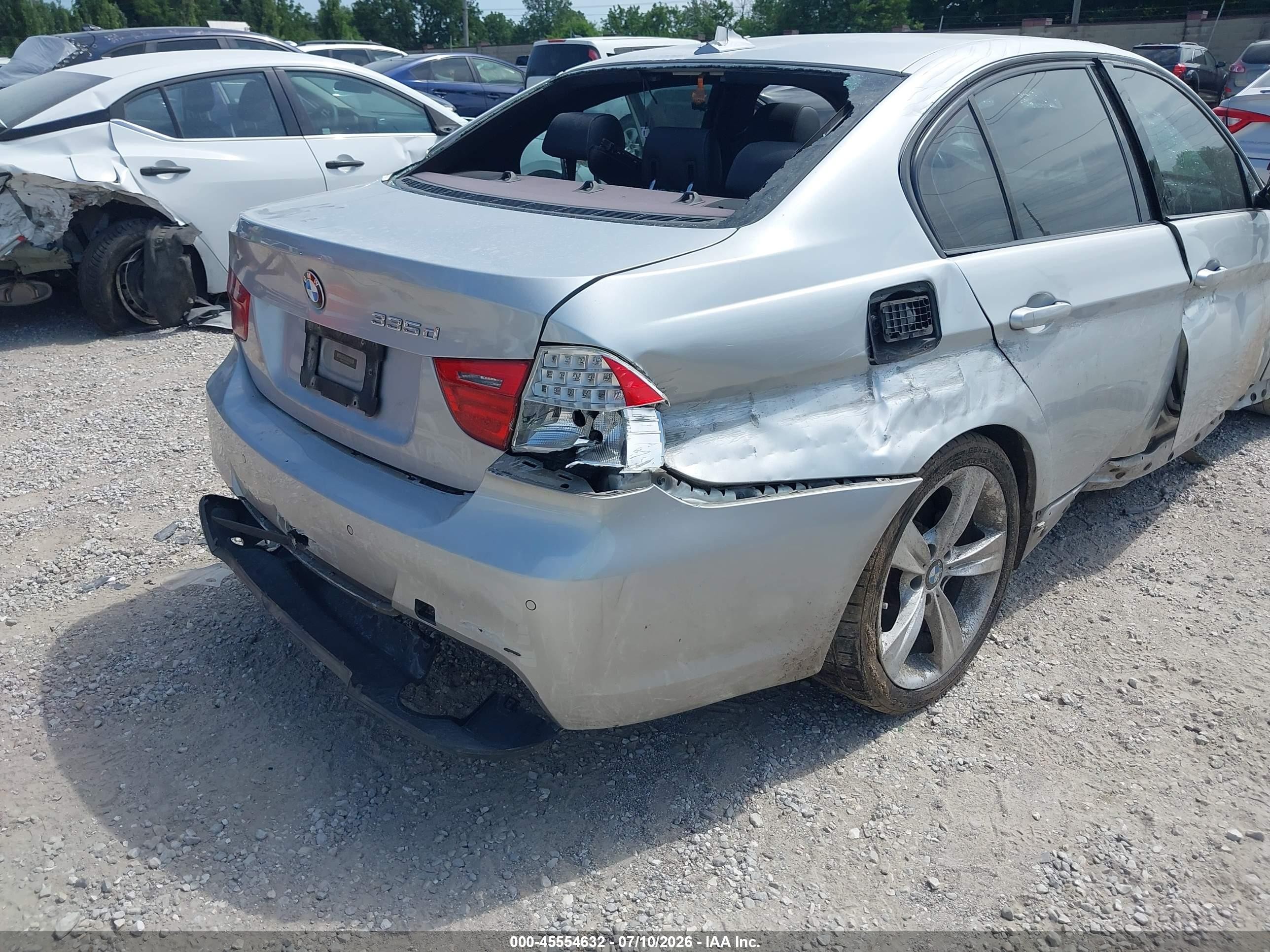 2011 Bmw 335d   Серебряный vin: WBAPN7C52BF184371