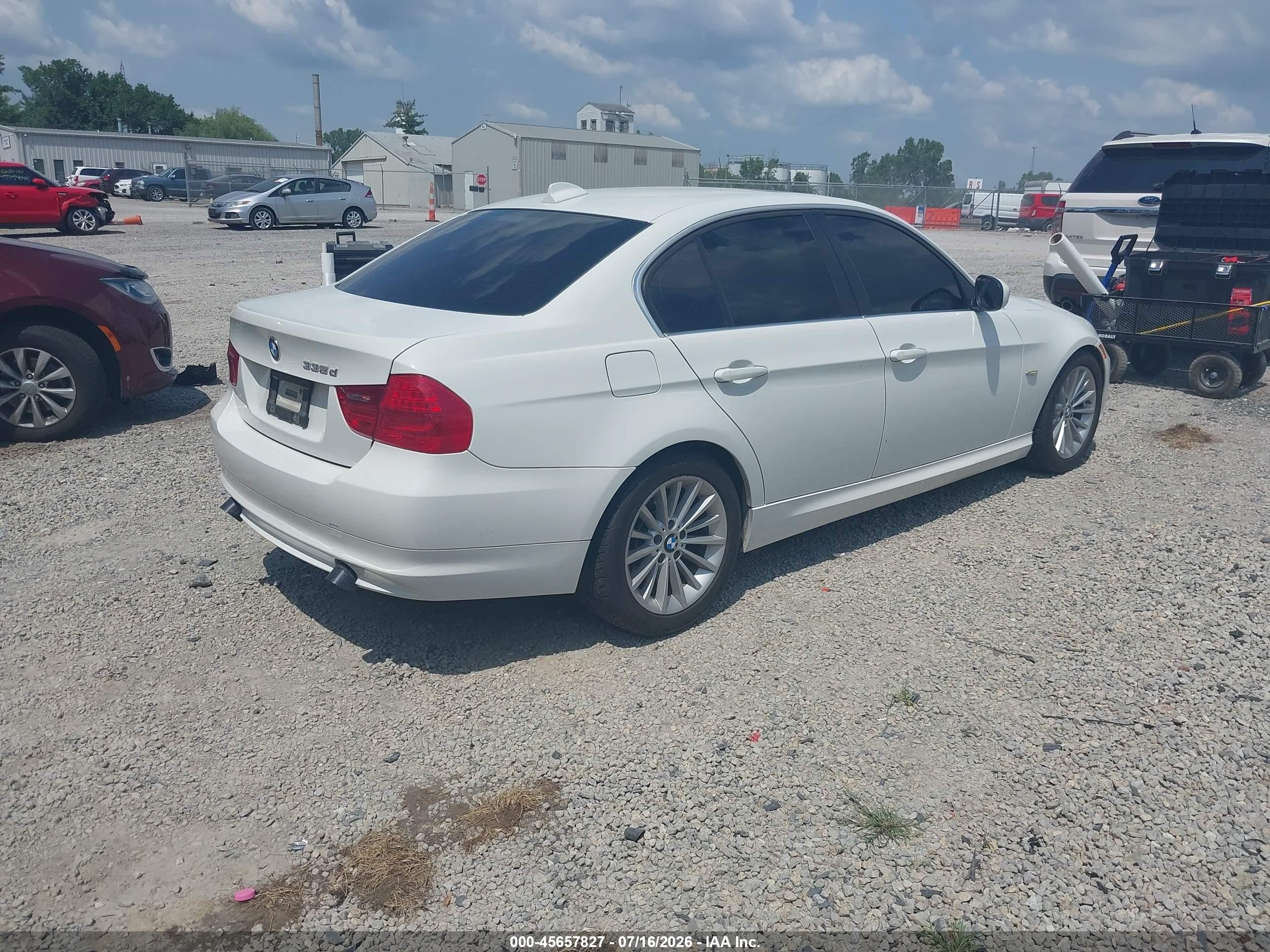 2011 Bmw 335d   Белый vin: WBAPN7C55BA781348