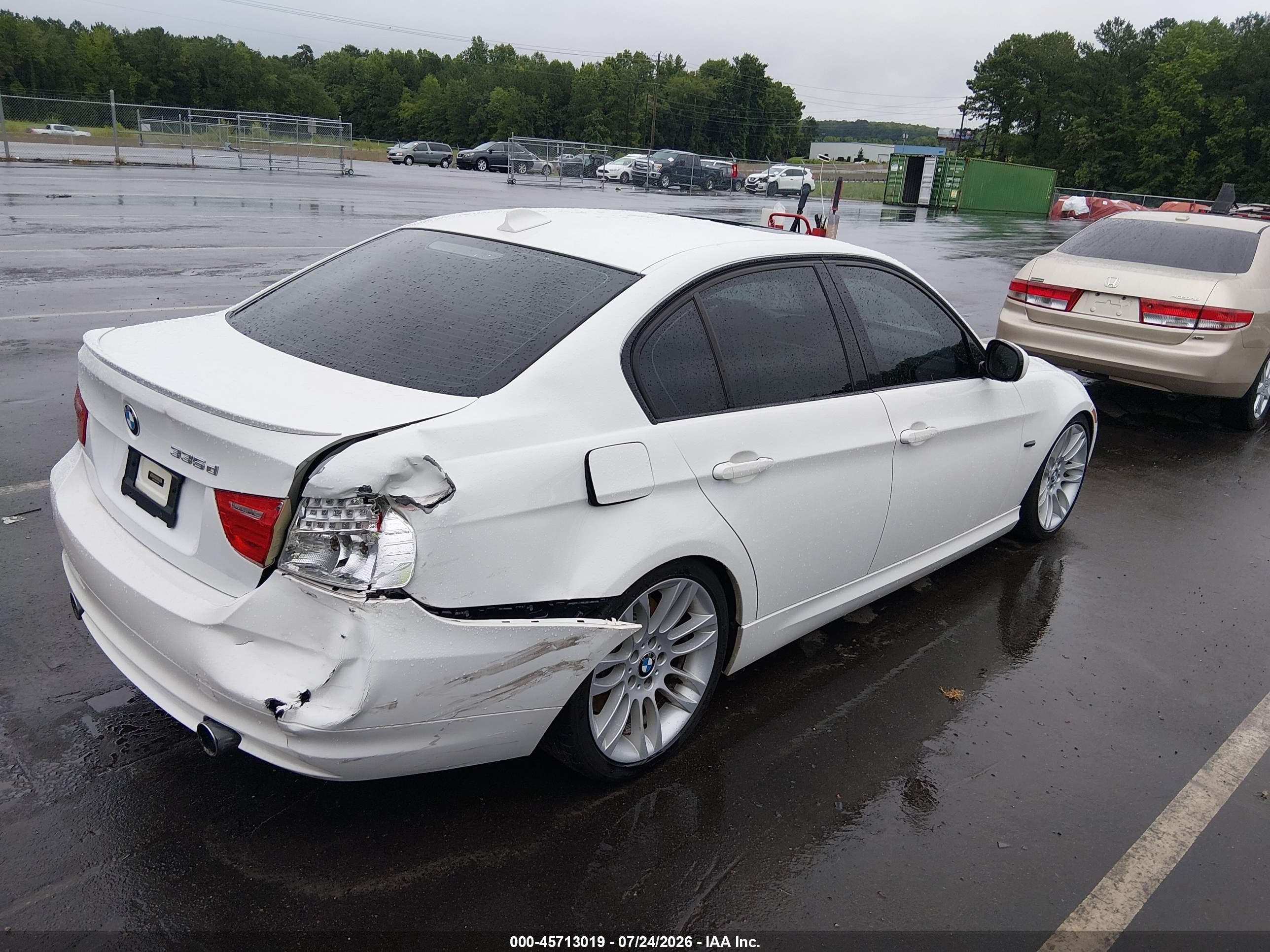 2011 Bmw 335d   White vin: WBAPN7C56BF184308