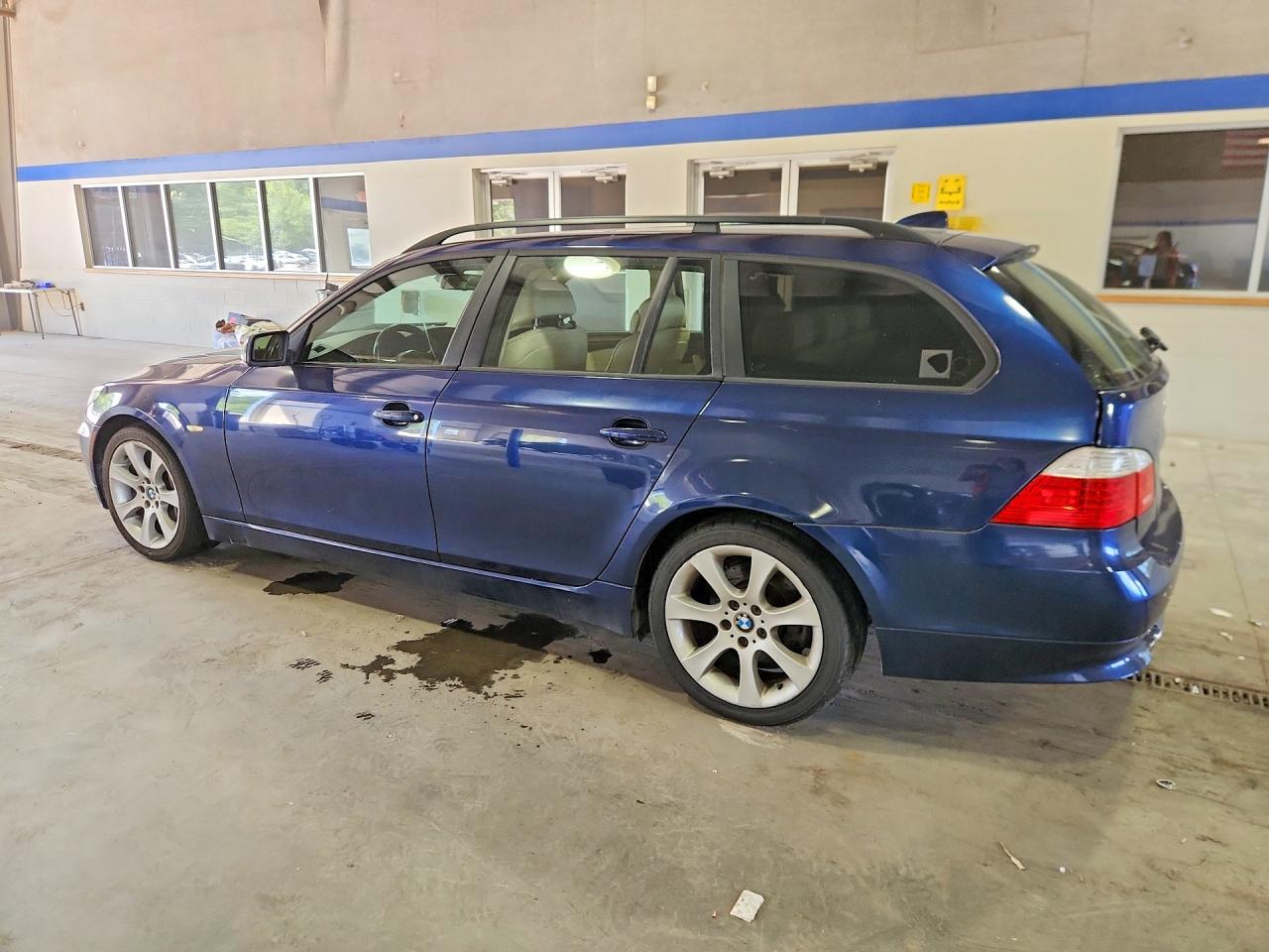 2008 Bmw 535 Xi Blue vin: WBAPT73528CX00888