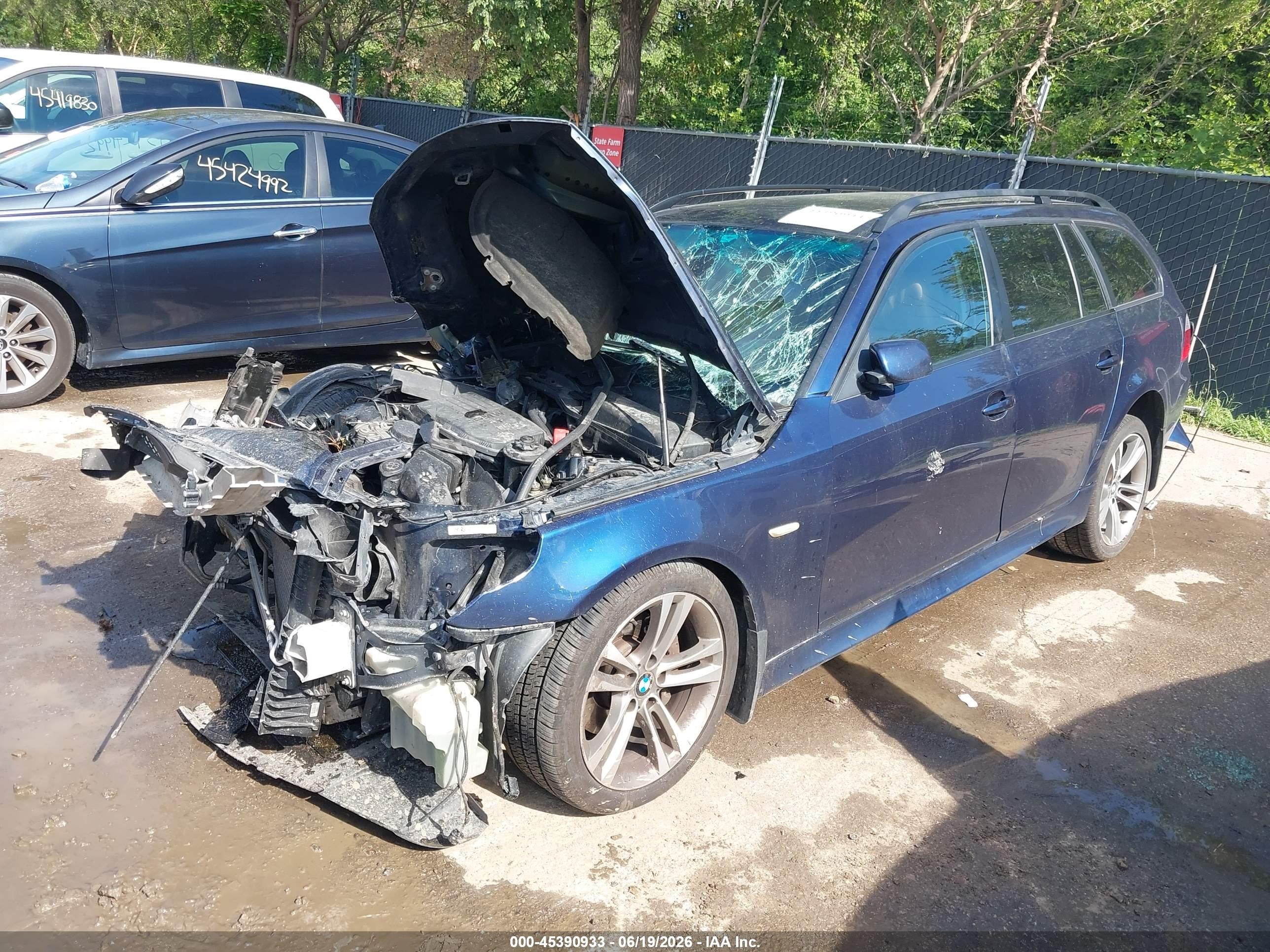 2008 Bmw 535xi   Dark Blue vin: WBAPT73538CX02259