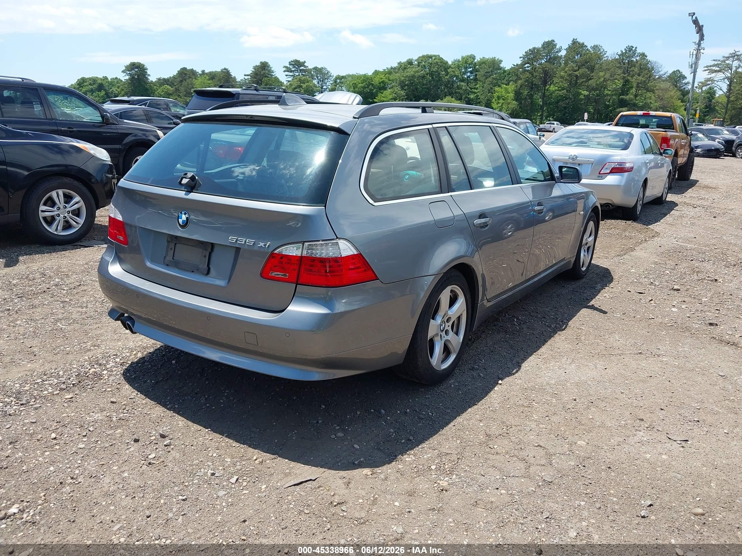 2008 Bmw 535xi   Gray vin: WBAPT735X8CX00332