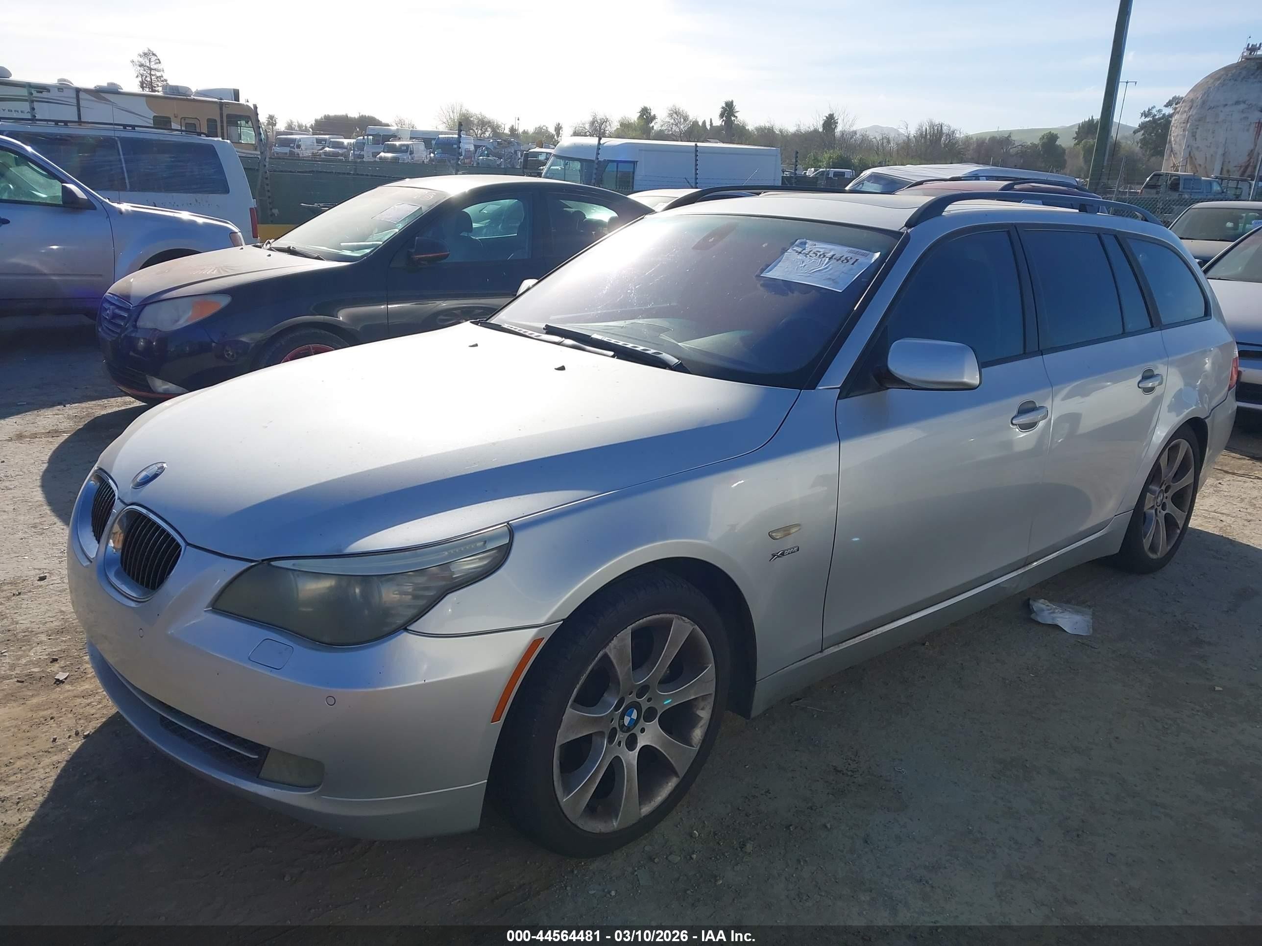 2009 Bmw 535i Xdrive Silver vin: WBAPT735X9CX02745