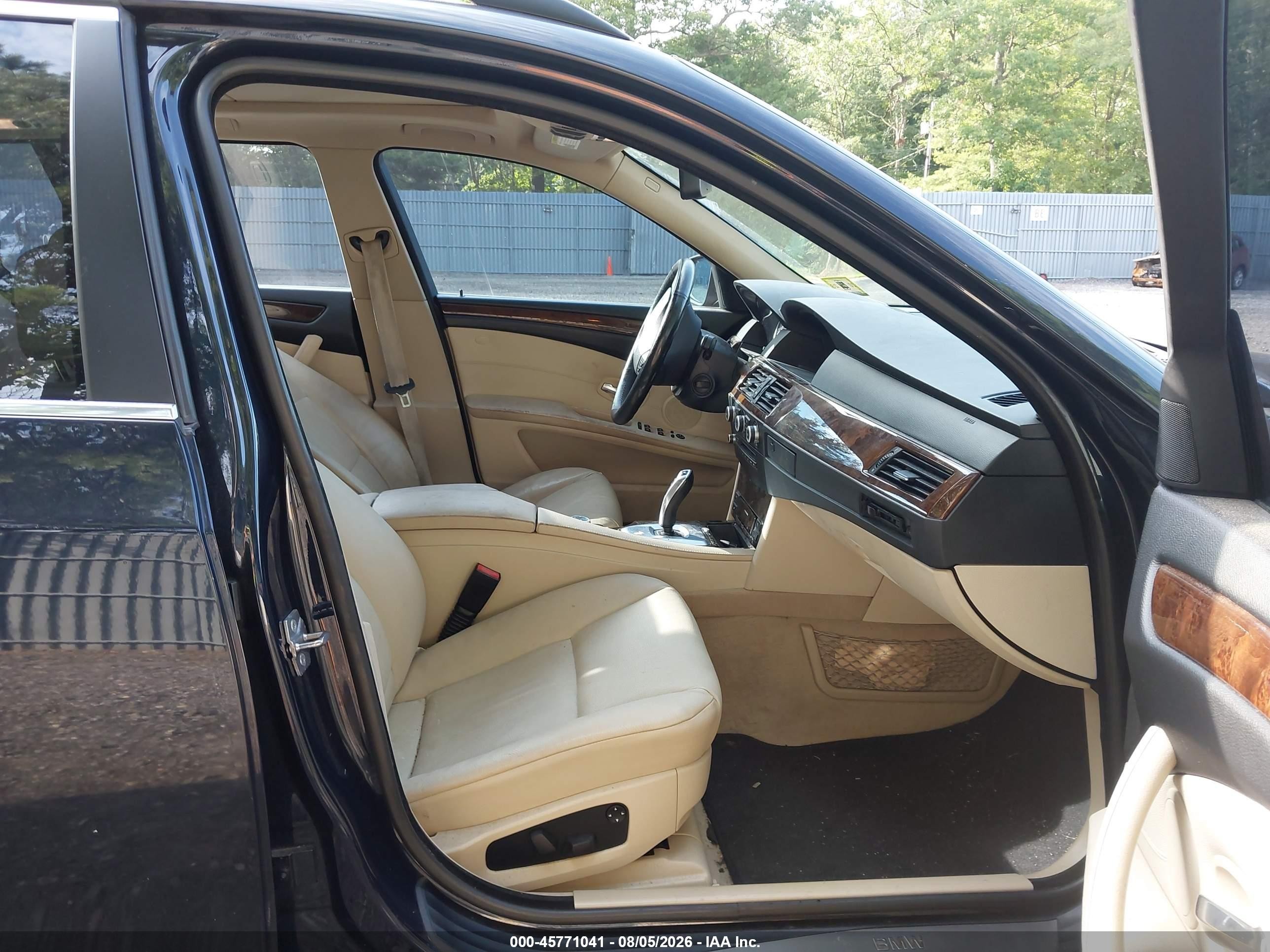 2010 Bmw 535i Xdrive Dark Blue vin: WBAPT7C53AC237388