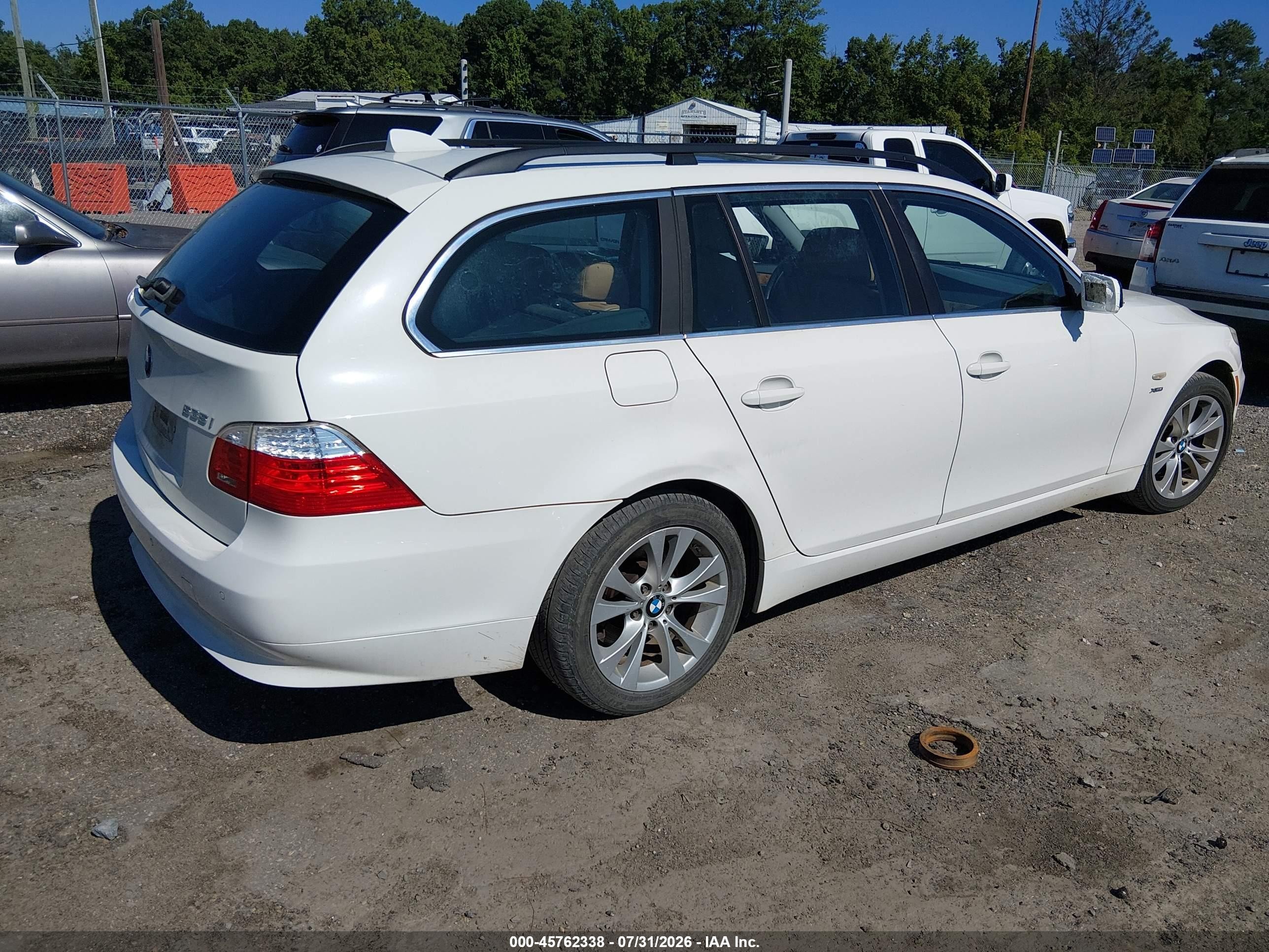 2010 Bmw 535i Xdrive Белый vin: WBAPT7C53ACX02932