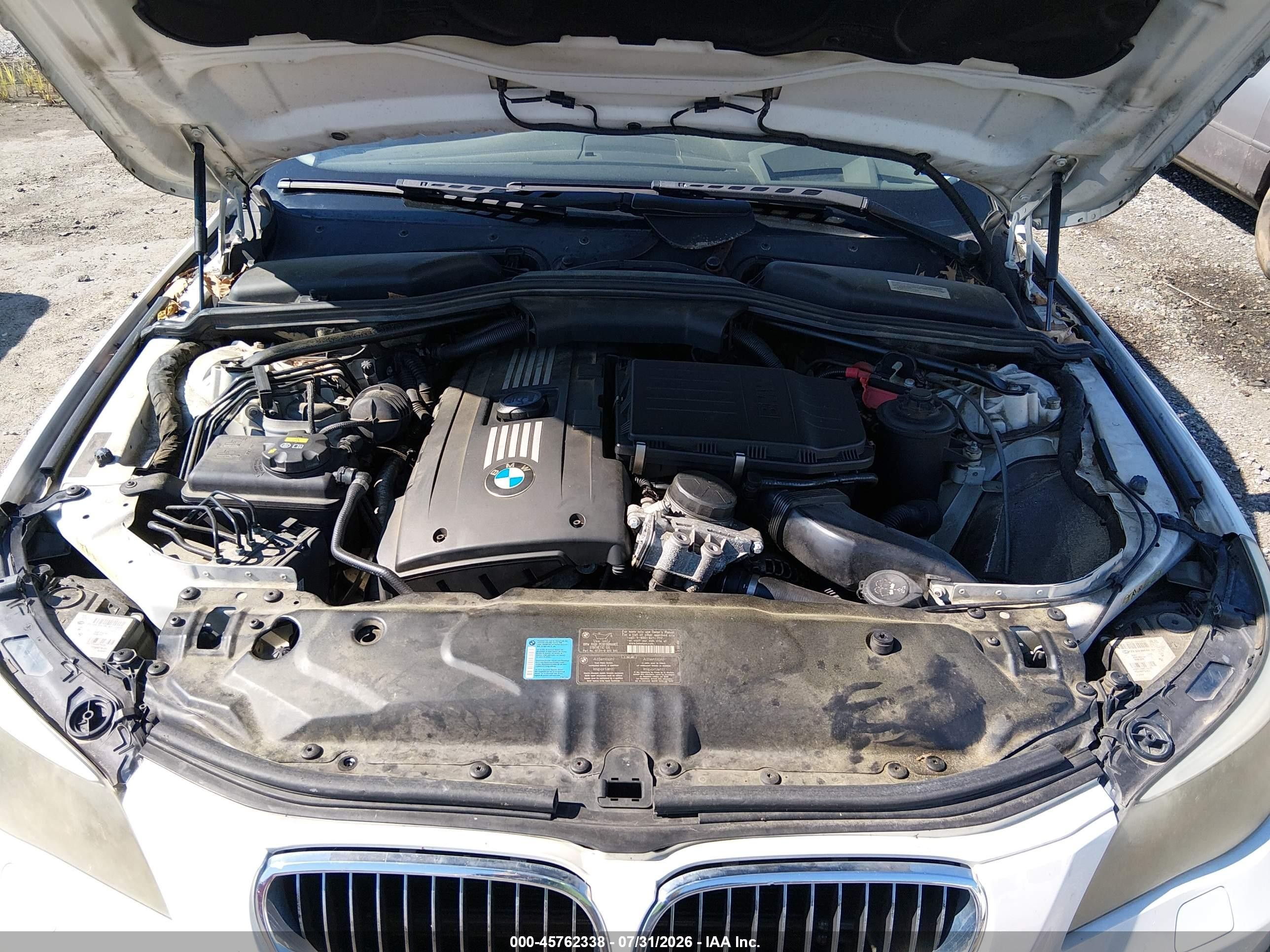 2010 Bmw 535i Xdrive Белый vin: WBAPT7C53ACX02932