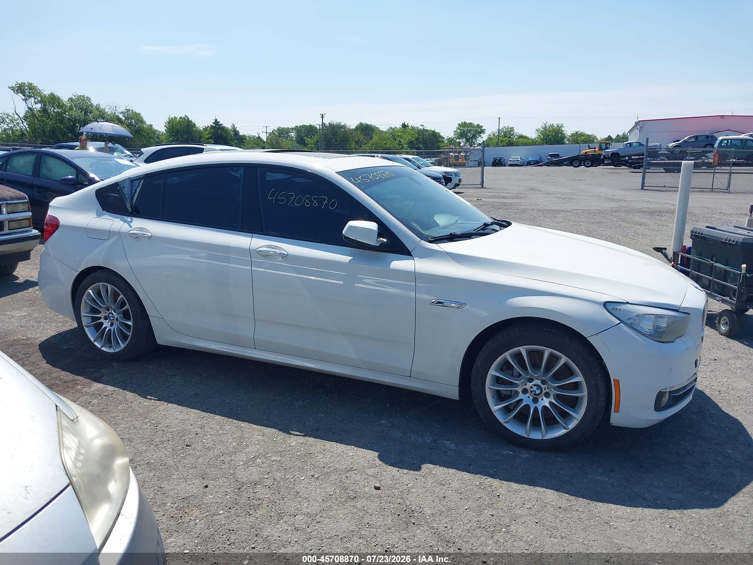 2013 Bmw 550i Gran Turismo   White vin: WBASN0C59DDW92739