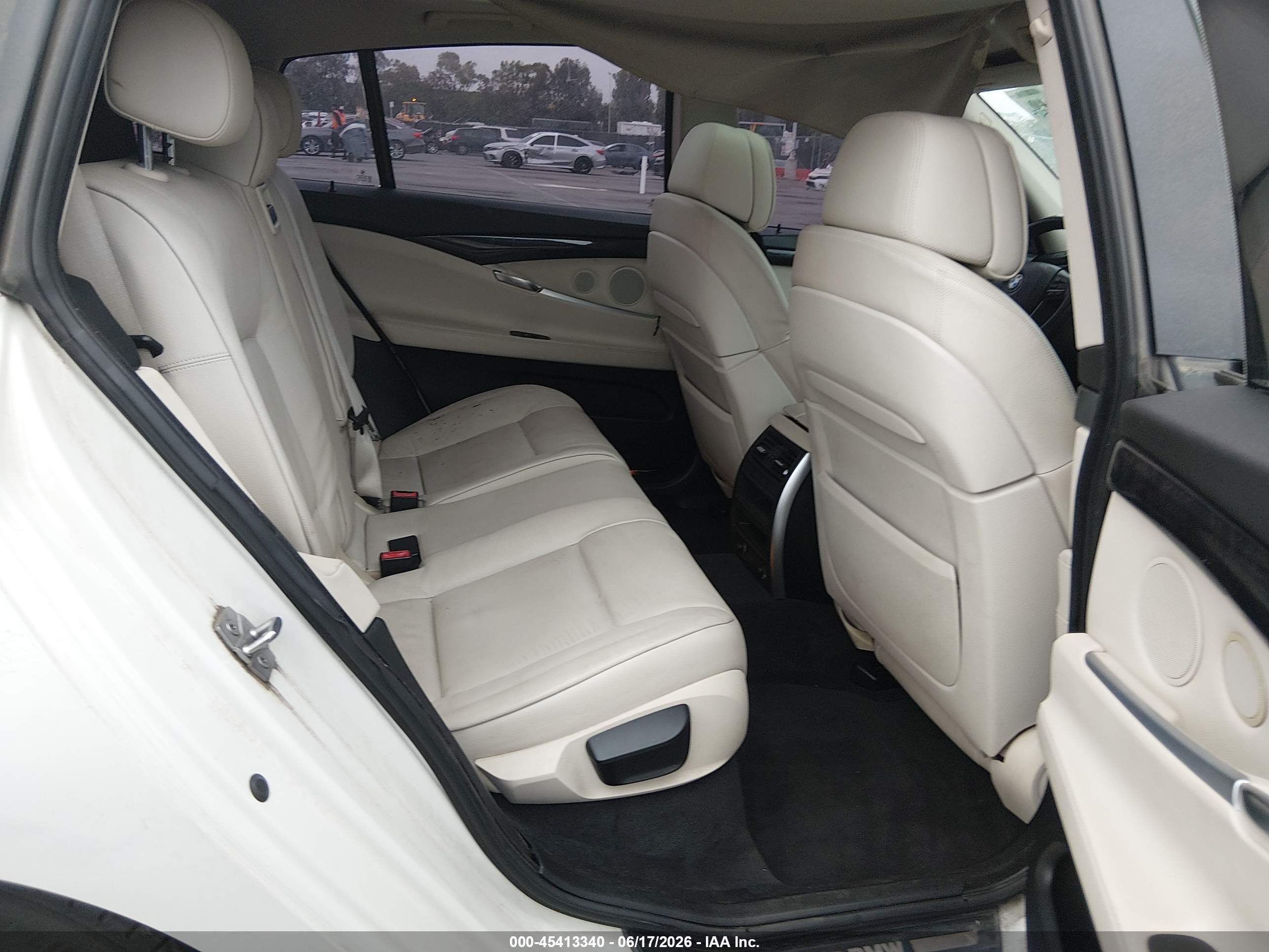 2010 Bmw 535i Gran Turismo   White vin: WBASN2C56AC200181