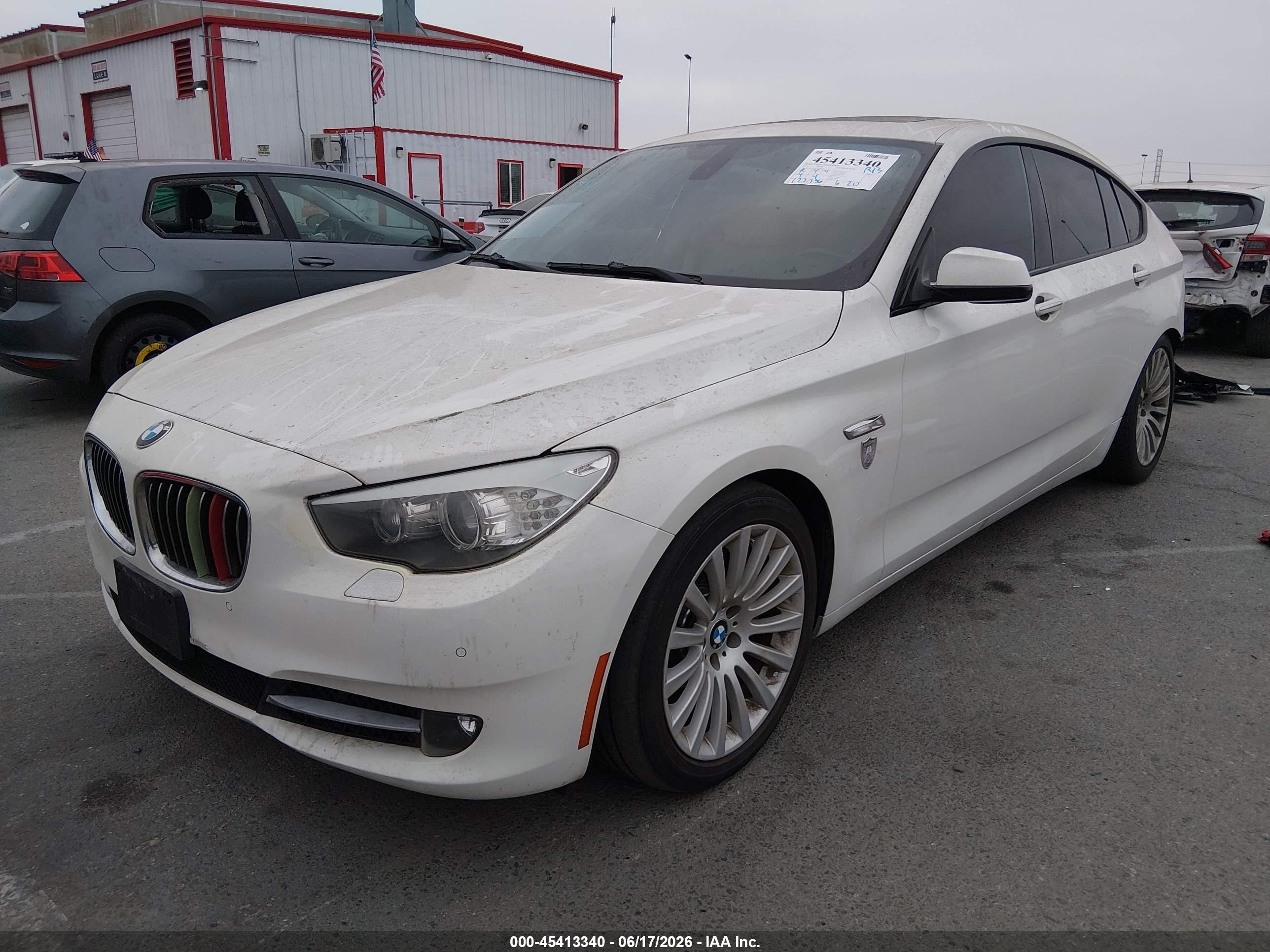 2010 Bmw 535i Gran Turismo   White vin: WBASN2C56AC200181