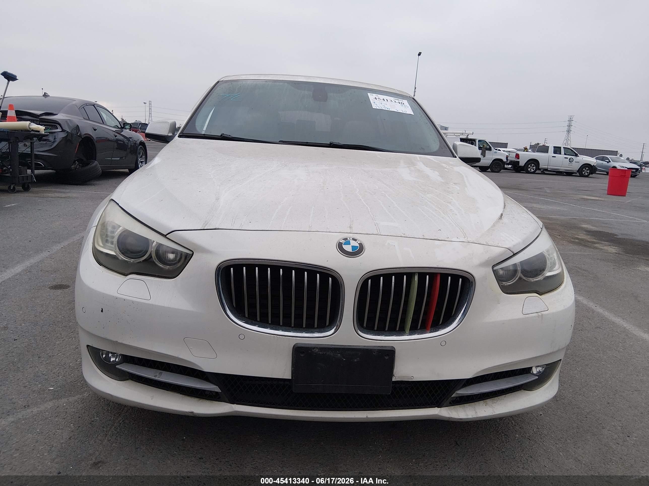 2010 Bmw 535i Gran Turismo   White vin: WBASN2C56AC200181