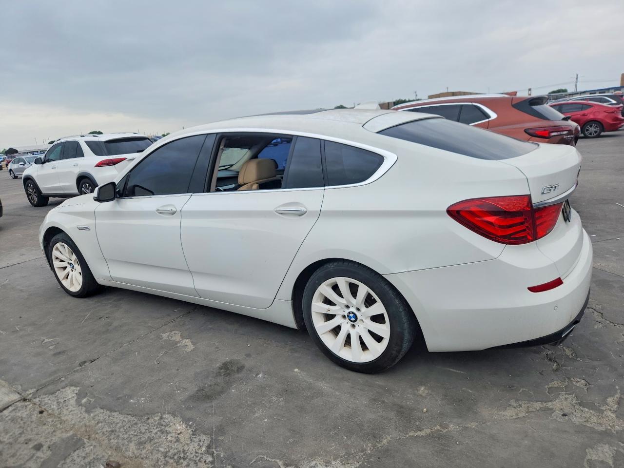 2010 Bmw 550 Gt White vin: WBASN4C55AC209109