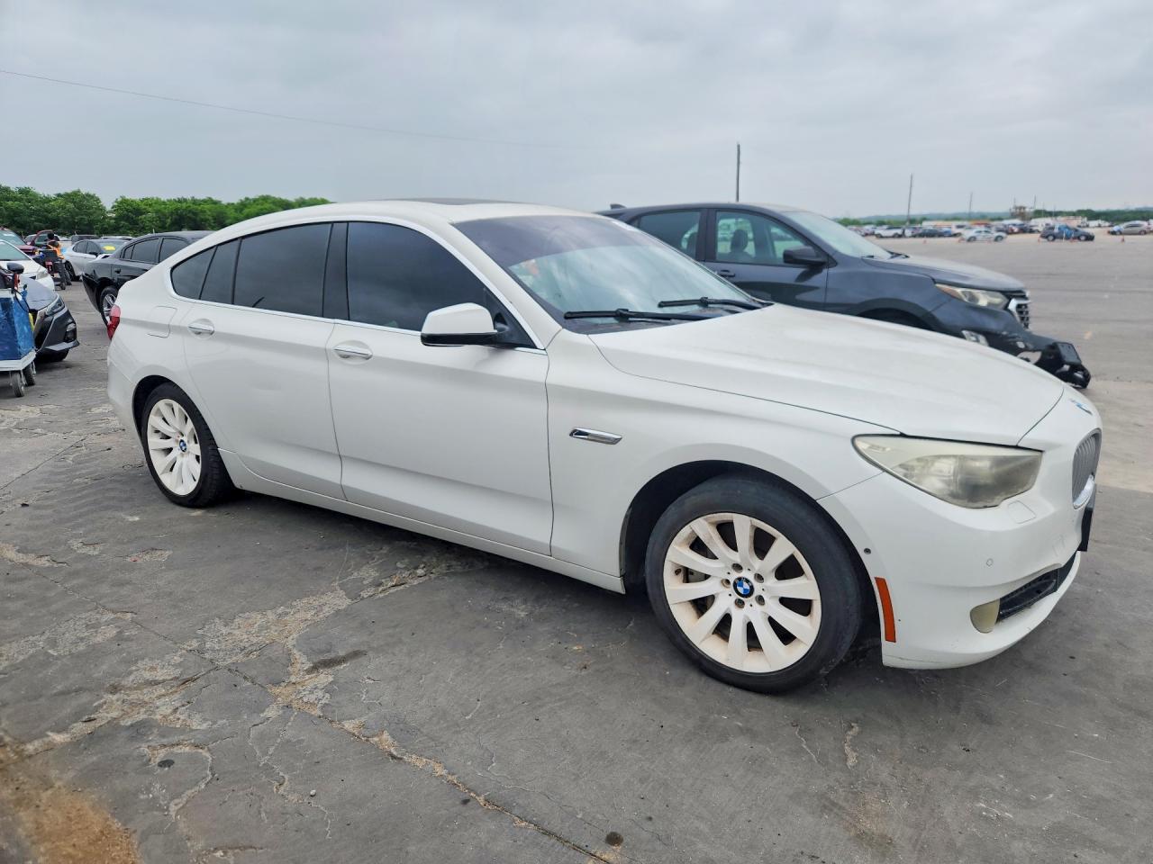 2010 Bmw 550 Gt White vin: WBASN4C55AC209109