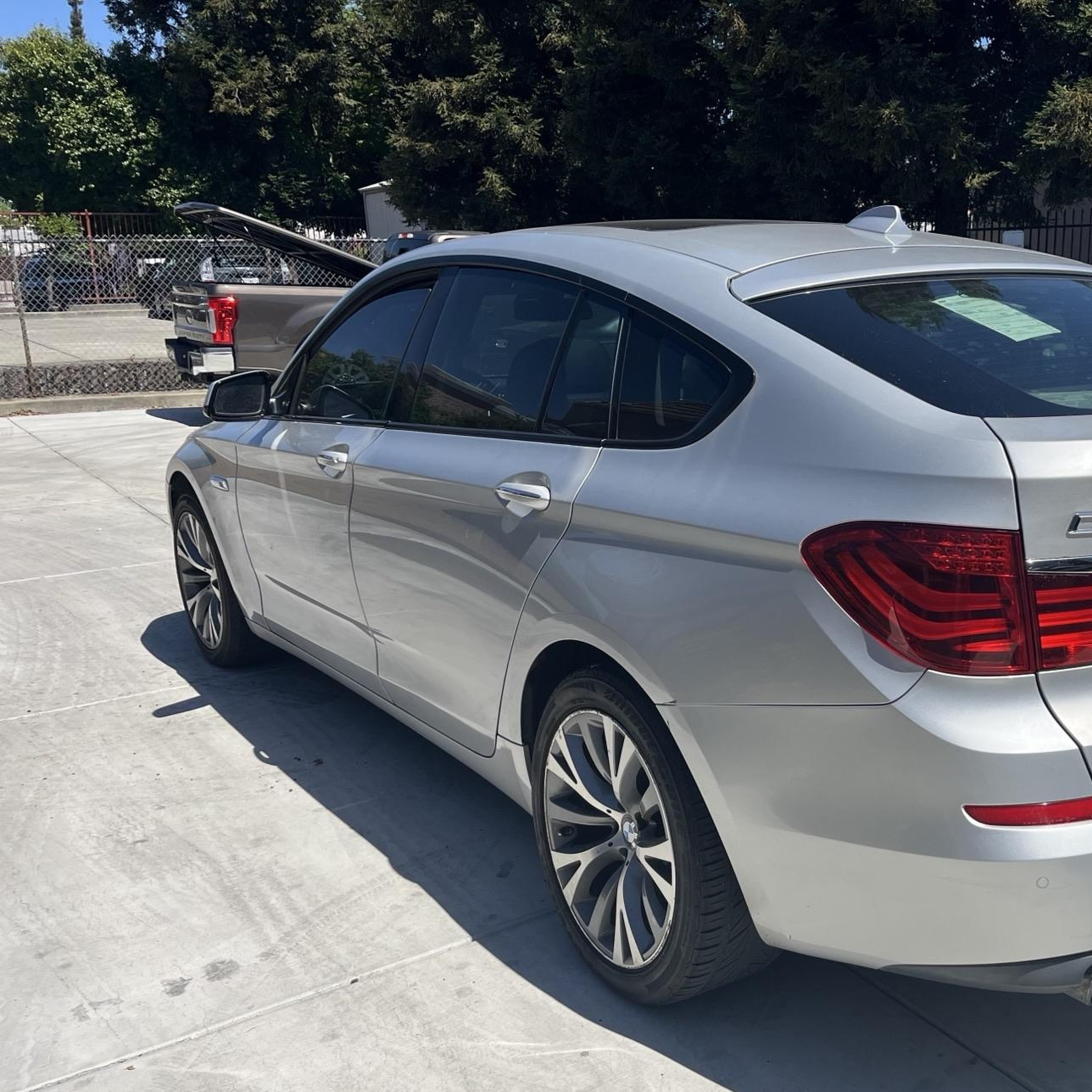 2010 Bmw 550i Gran Turismo   Silver vin: WBASN4C58AC209184