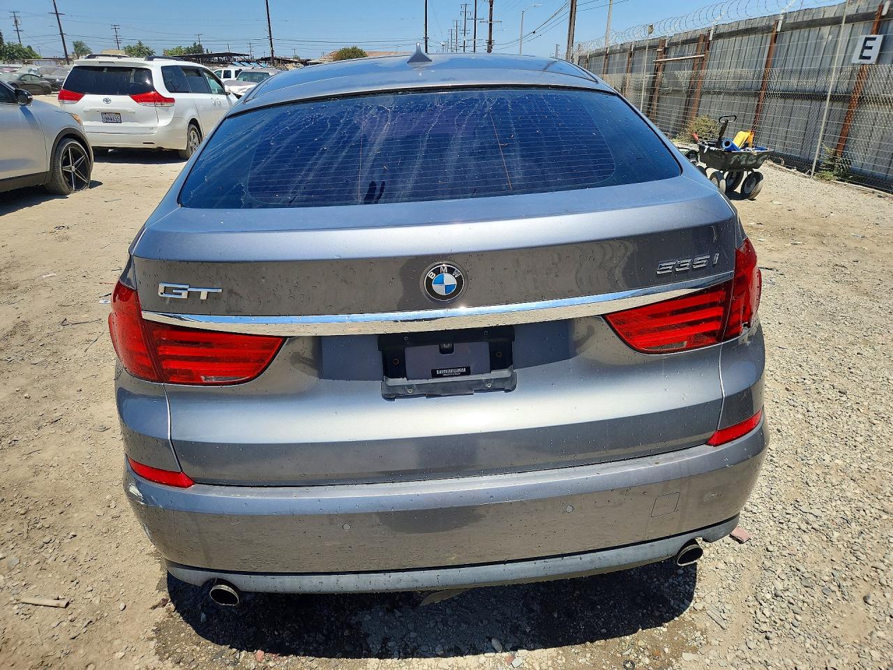 2011 Bmw 535 Xigt Gray vin: WBASP2C51BC338206
