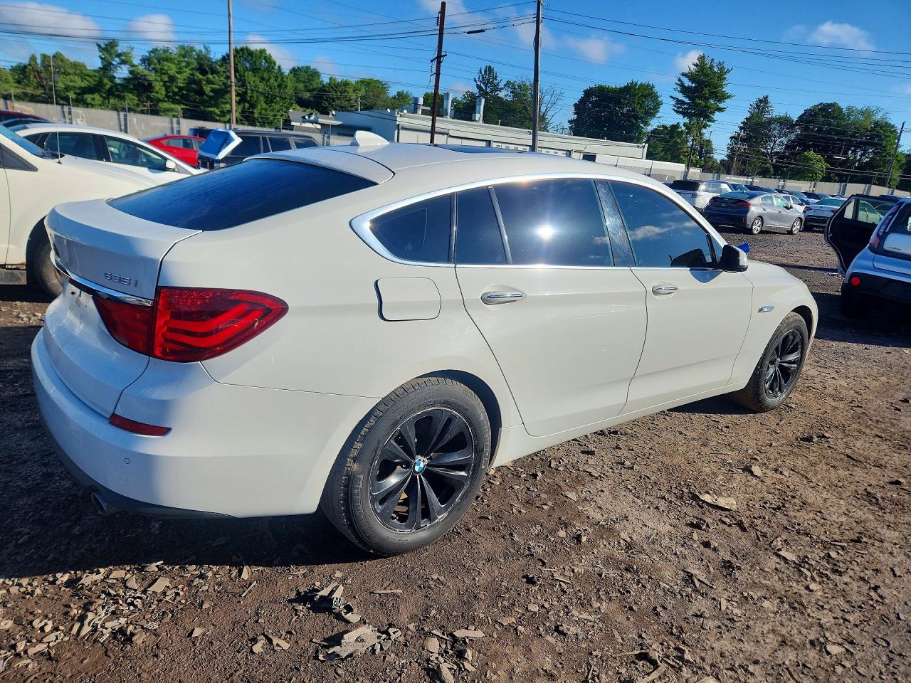 2013 Bmw 535 Xigt White vin: WBASP2C53DC339294