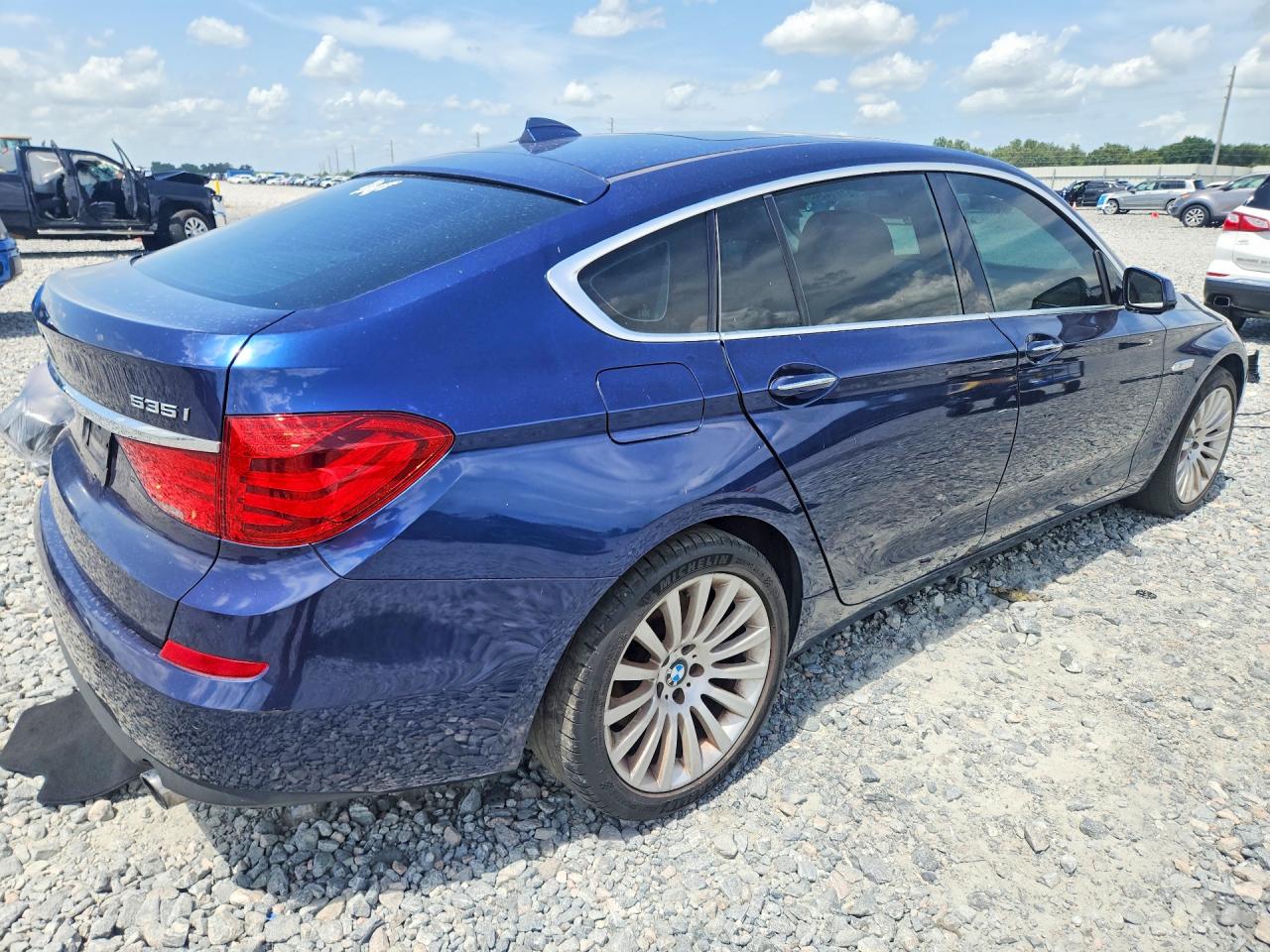 2013 Bmw 535 Gt Синий vin: WBASP2C57DC339668