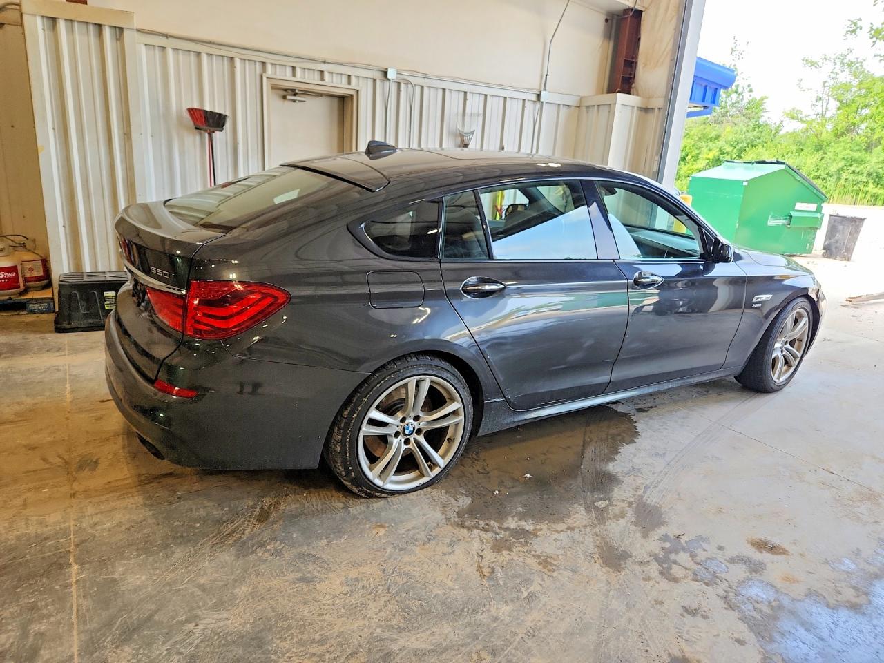 2012 Bmw 550 Xigt Gray vin: WBASP4C53CC341945