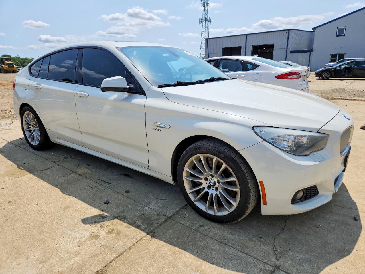 2012 Bmw 550 Xigt White vin: WBASP4C5XCC341991
