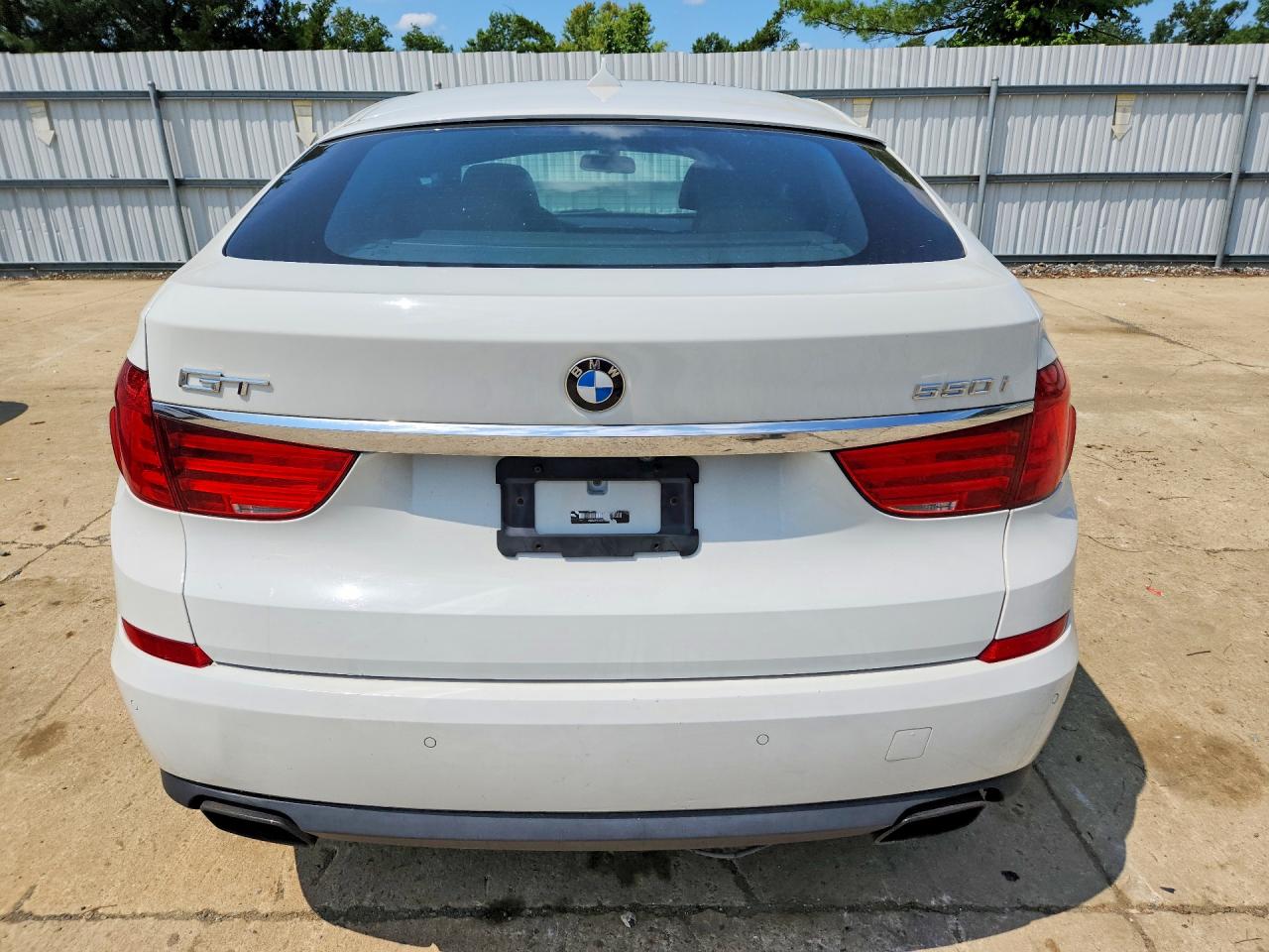 2012 Bmw 550 Xigt White vin: WBASP4C5XCC341991