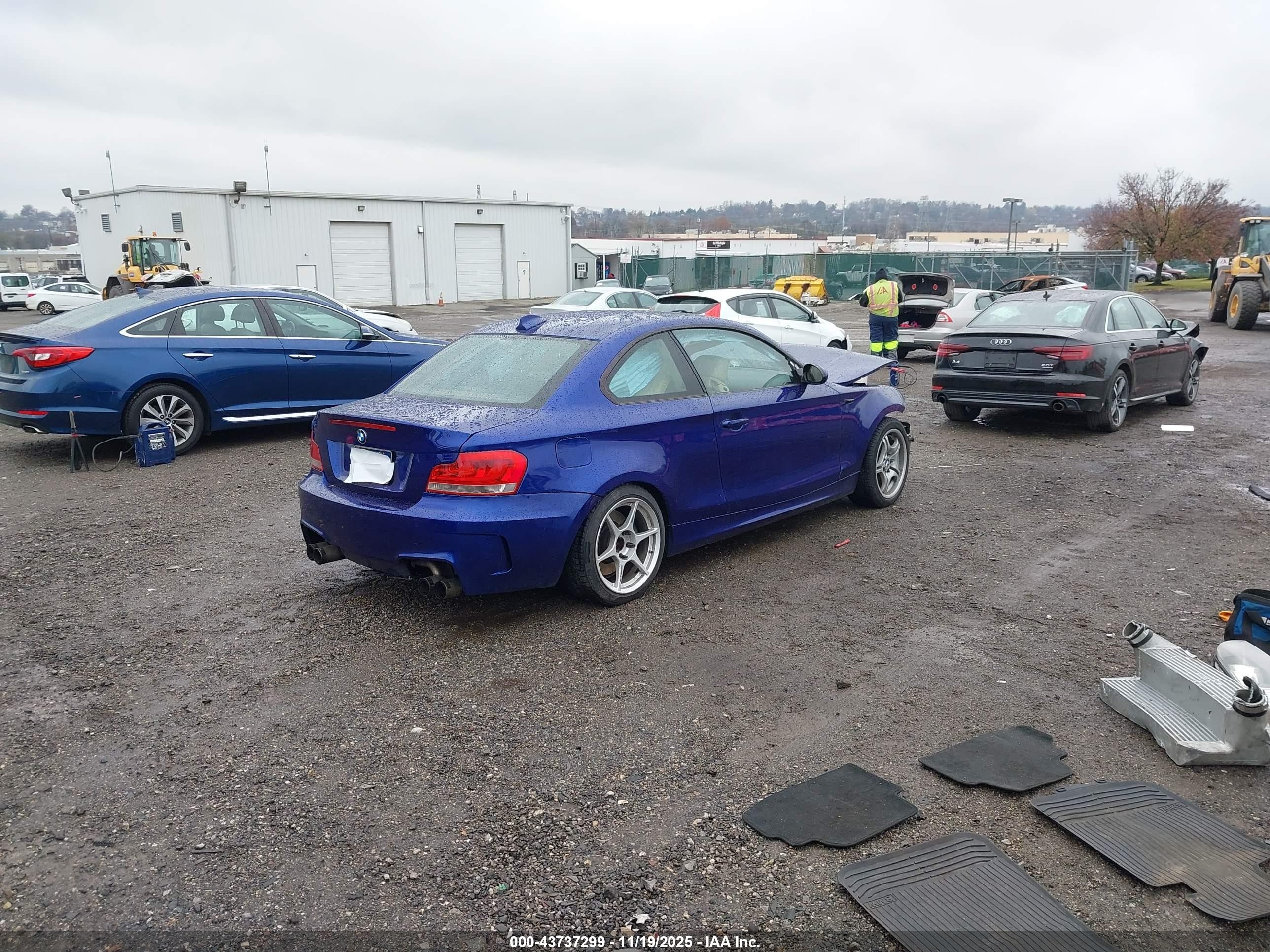 2009 Bmw 135i   Blue vin: WBAUC73509VF23981