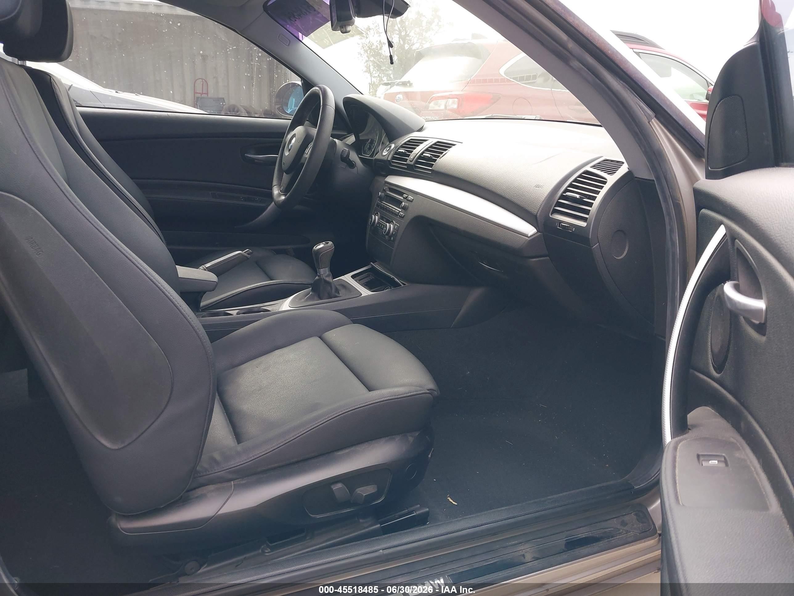 2008 Bmw 135i   Коричневый vin: WBAUC73518VF23163