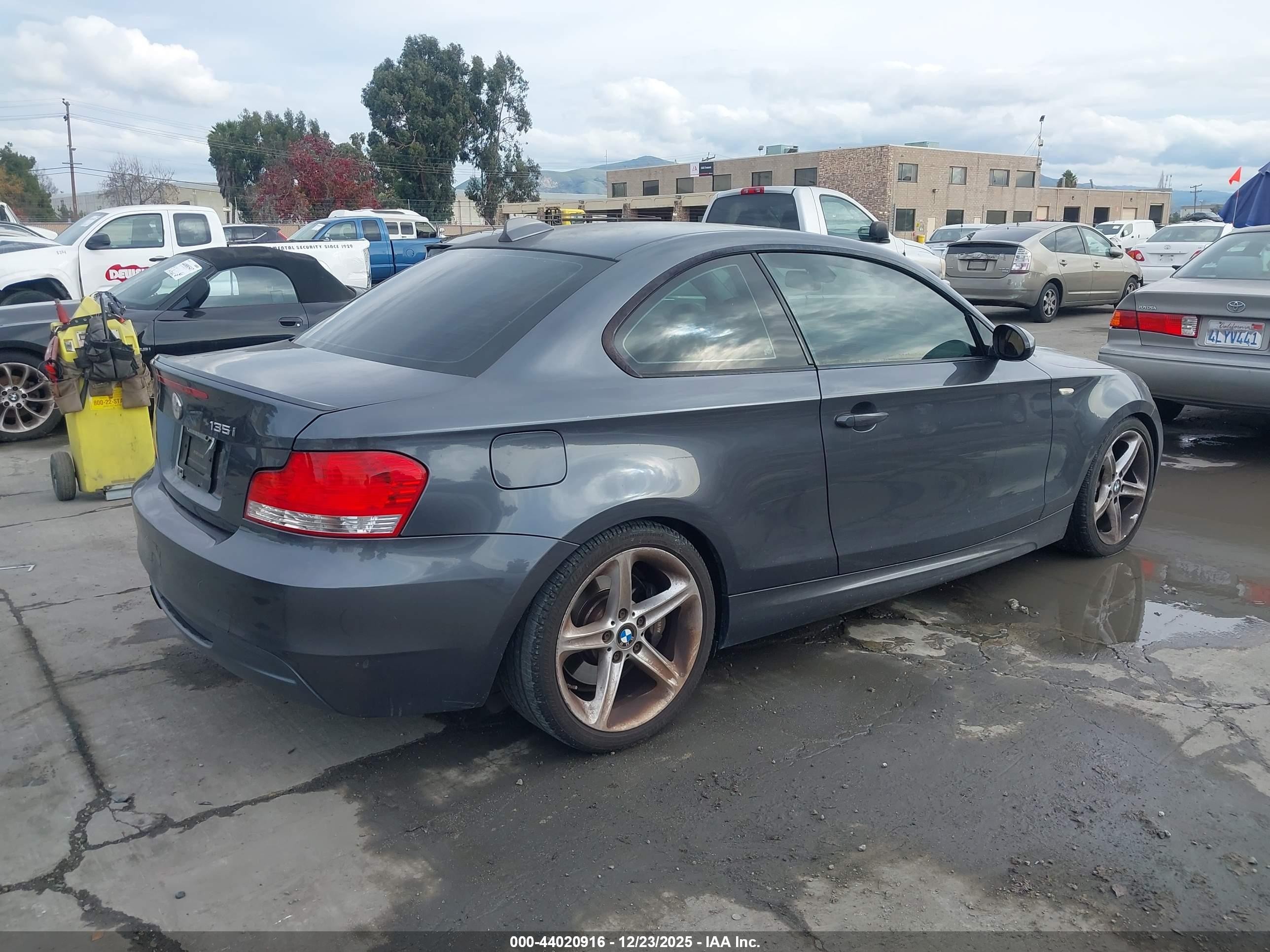 2008 Bmw 135i   Gray vin: WBAUC73548VF24761