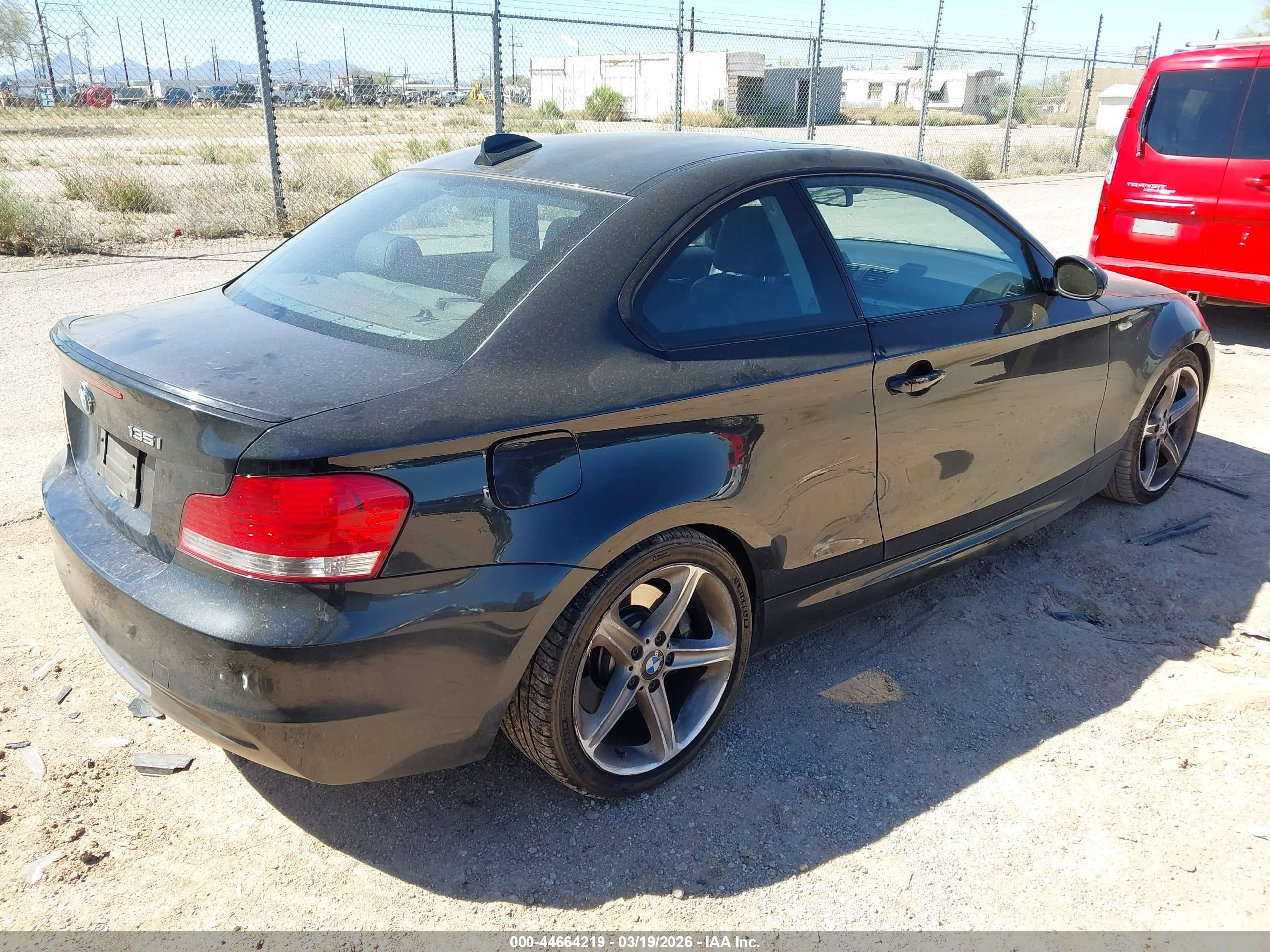 2009 Bmw 135i   Black vin: WBAUC73559VK95425
