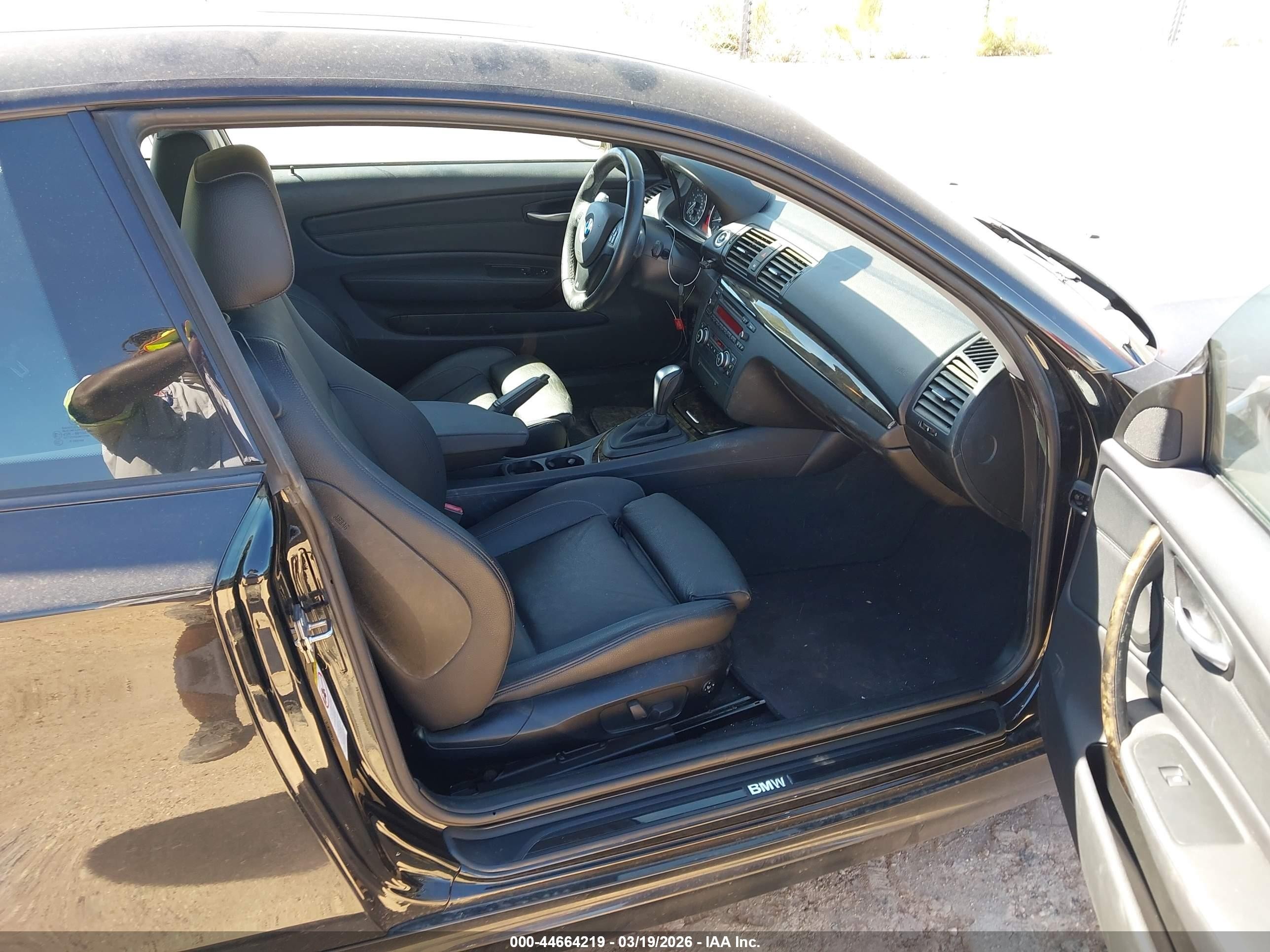 2009 Bmw 135i   Black vin: WBAUC73559VK95425