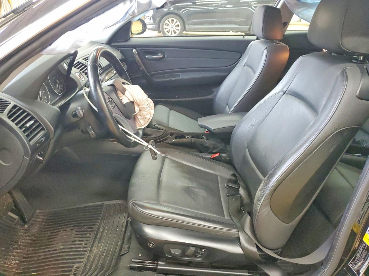2008 Bmw 135 I Черный vin: WBAUC73568VF25796