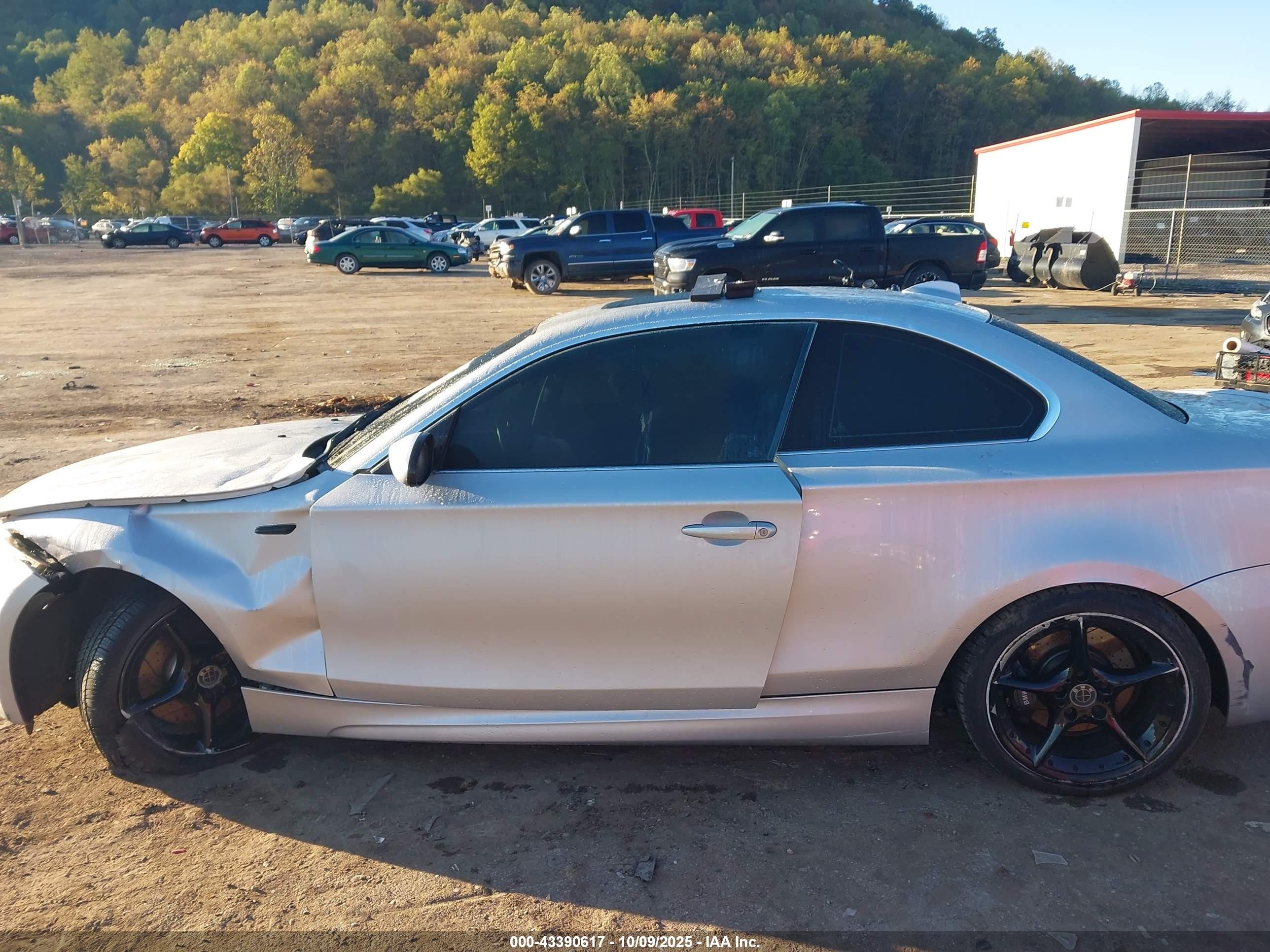 2009 Bmw 135i   Silver vin: WBAUC73589VK95077