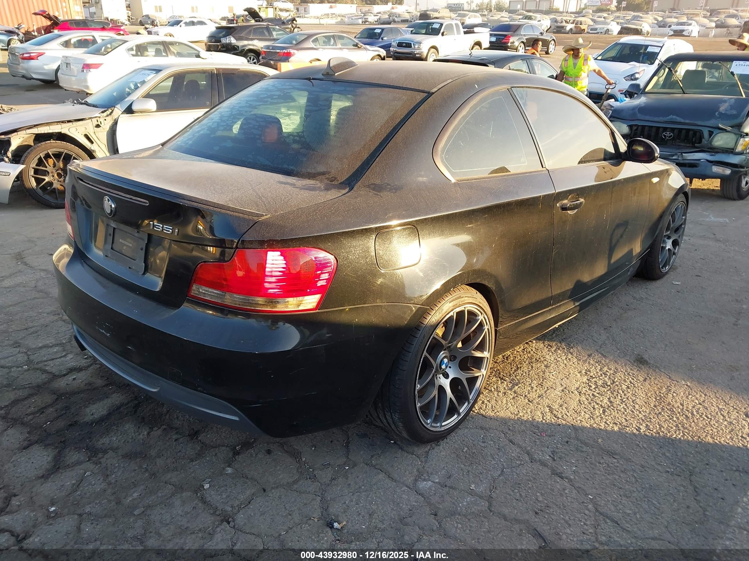 2009 Bmw 135i   Black vin: WBAUC73589VK95192