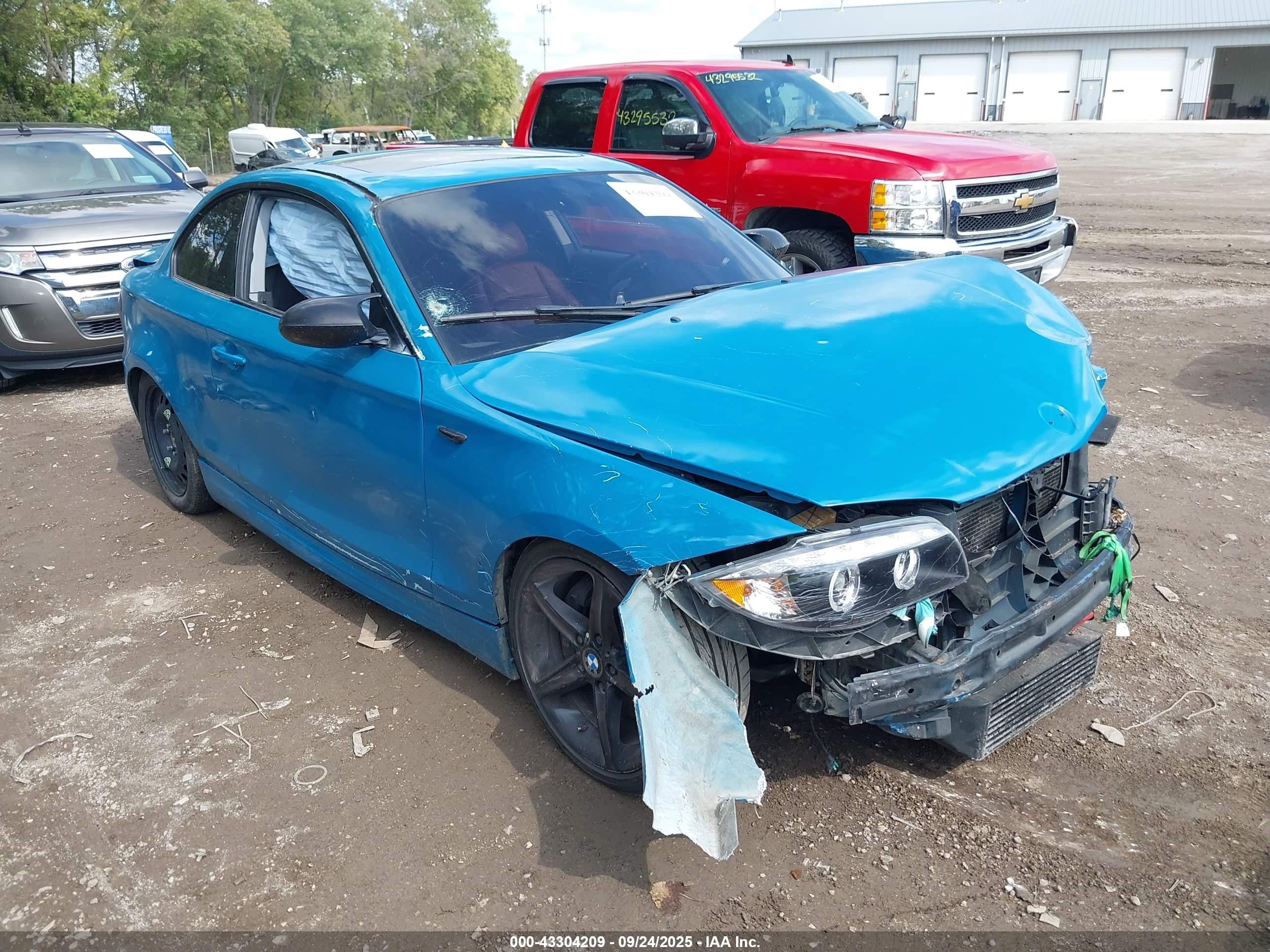 2008 Bmw 135i   Blue vin: WBAUC735X8VF25395