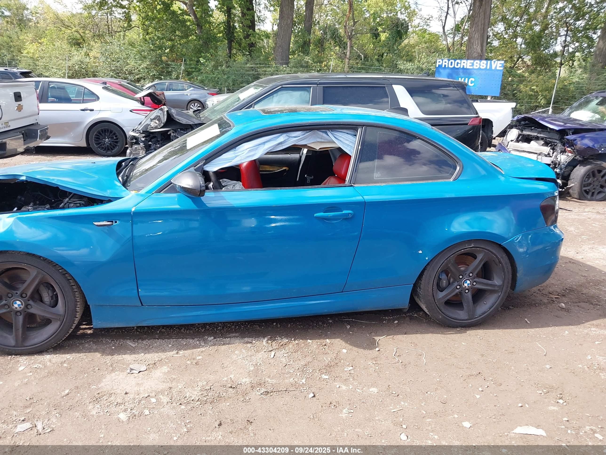 2008 Bmw 135i   Blue vin: WBAUC735X8VF25395