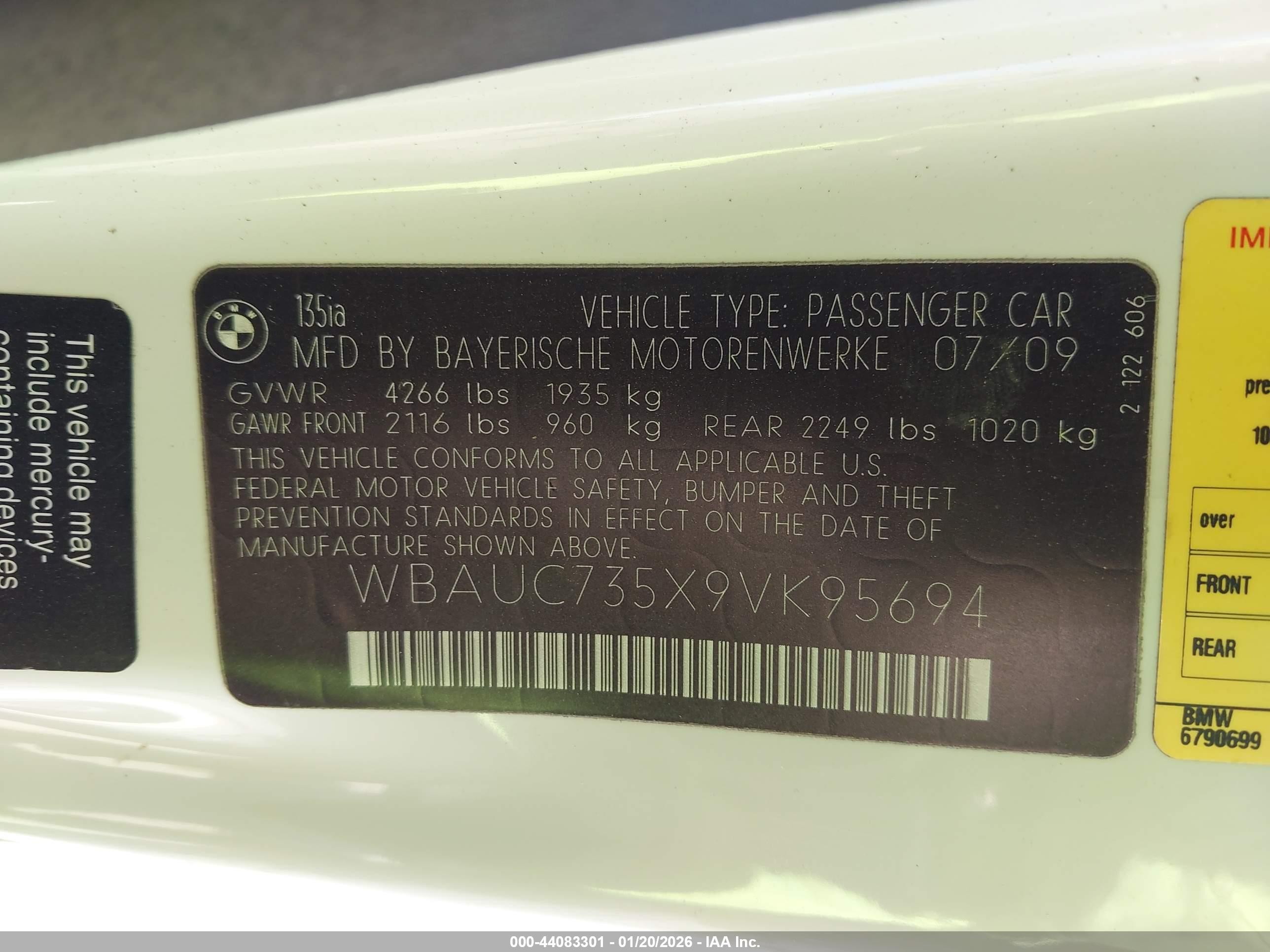 2009 Bmw 135i   White vin: WBAUC735X9VK95694