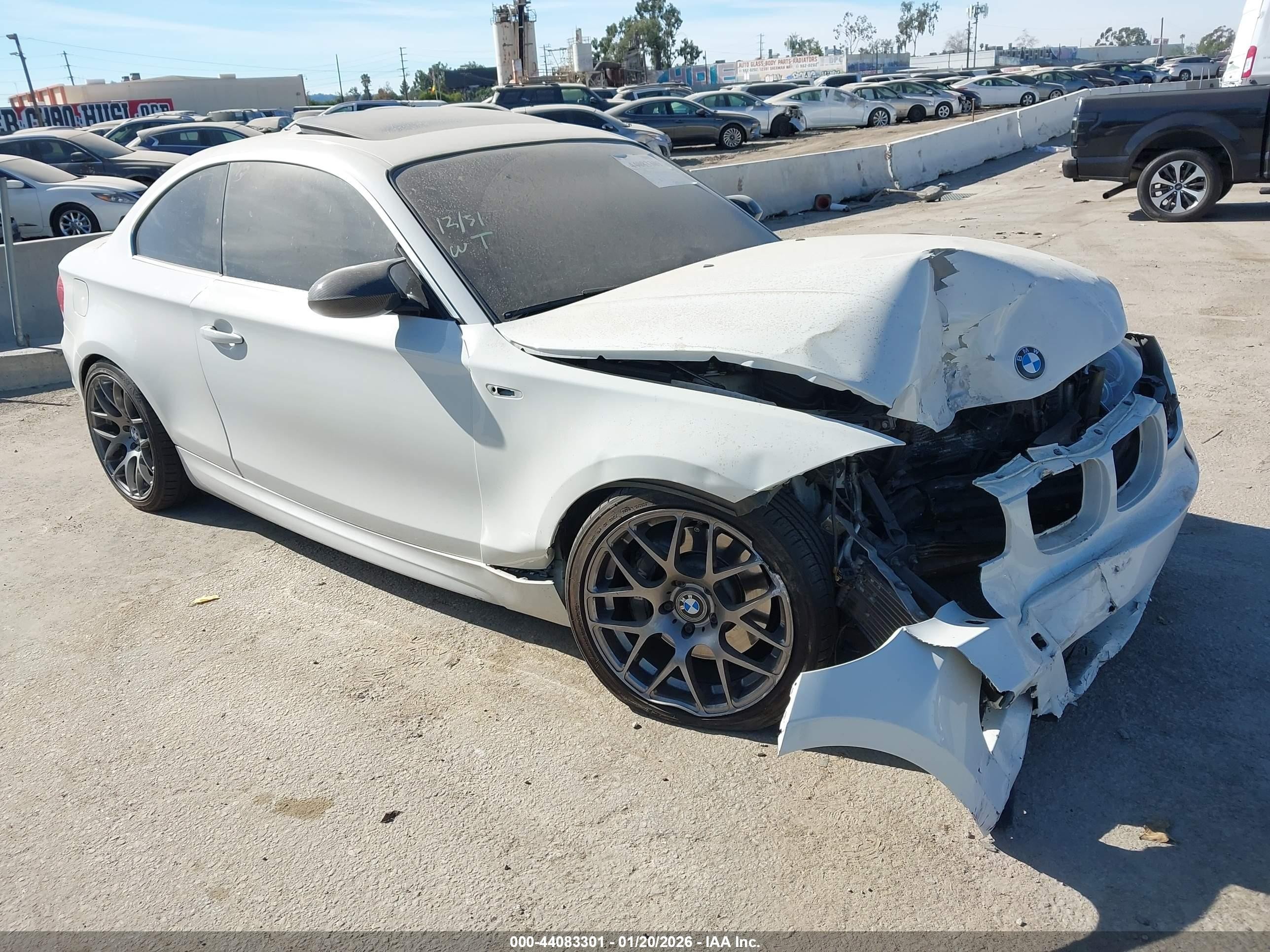 2009 Bmw 135i   White vin: WBAUC735X9VK95694