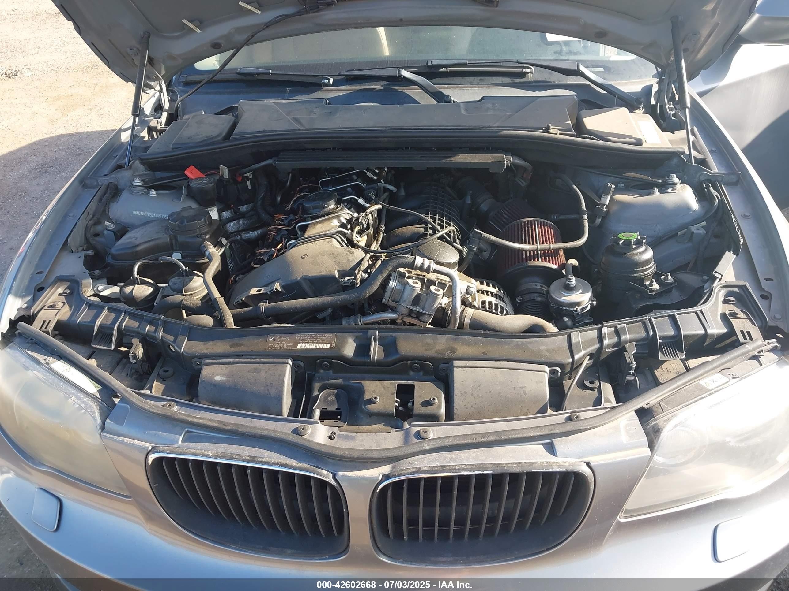 2010 Bmw 135i   Серый vin: WBAUC7C52AVK81082