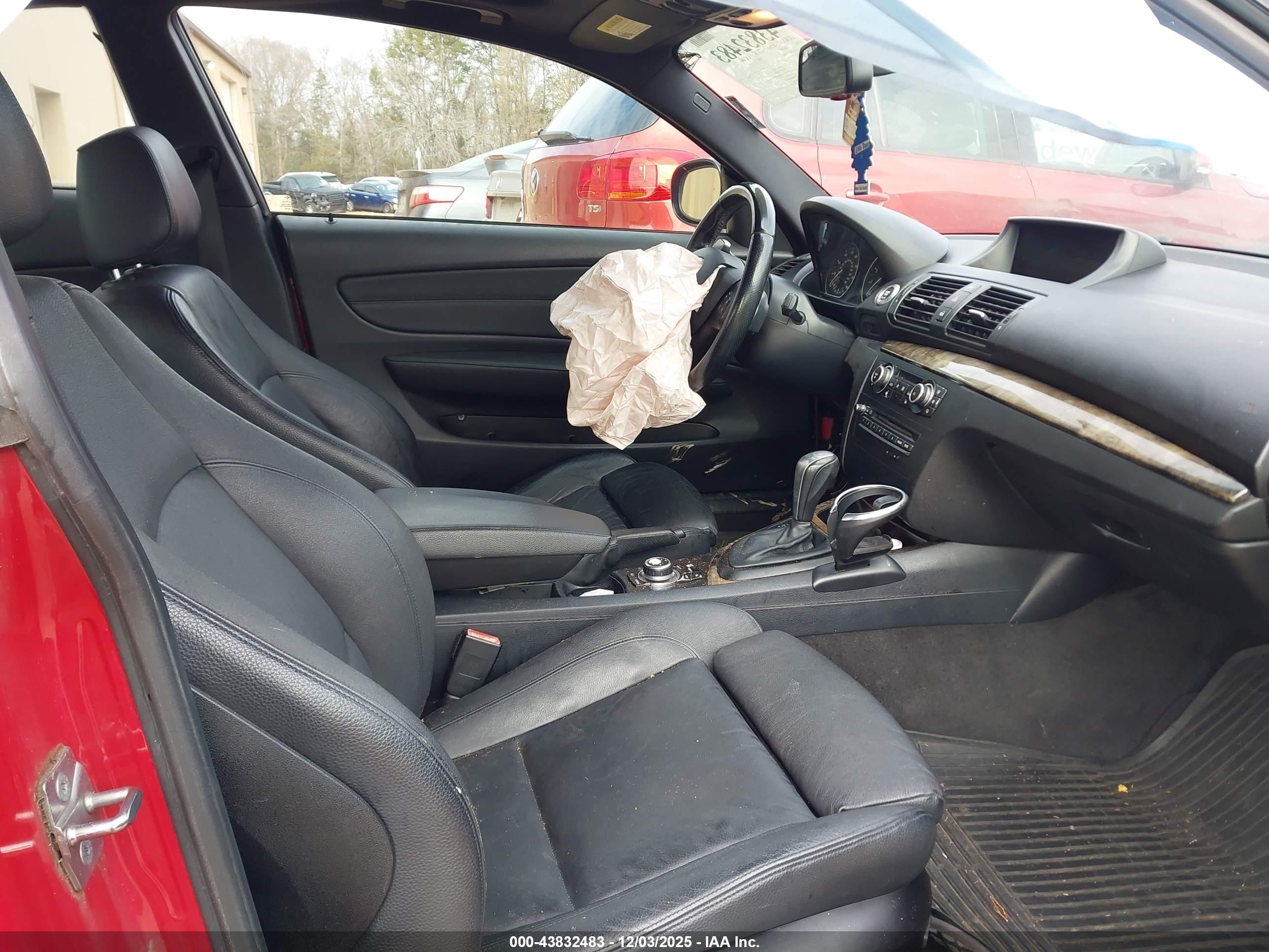 2010 Bmw 135i   Red vin: WBAUC7C58AVK95892
