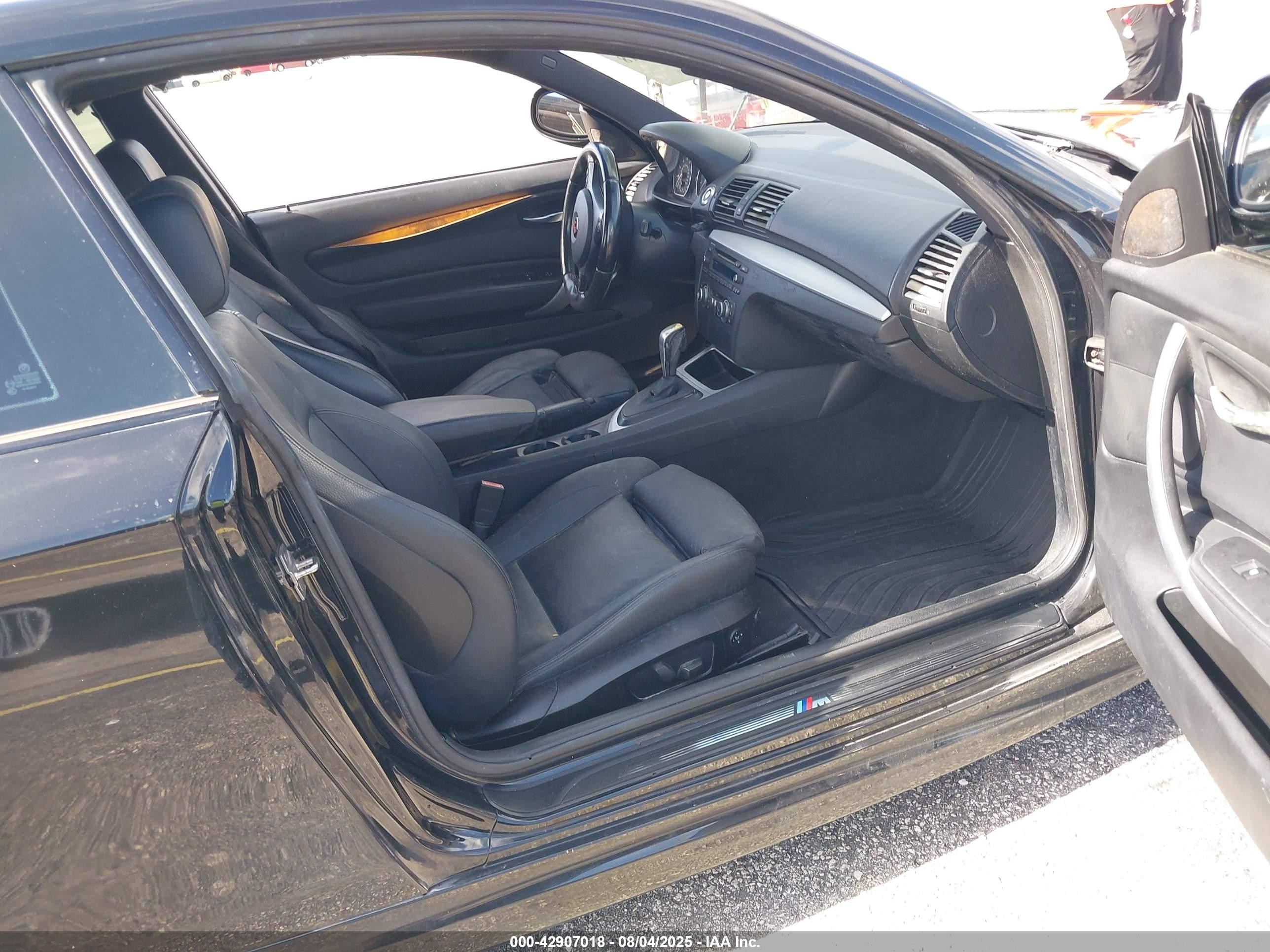 2010 Bmw 135i   Black vin: WBAUC7C58AVK96301