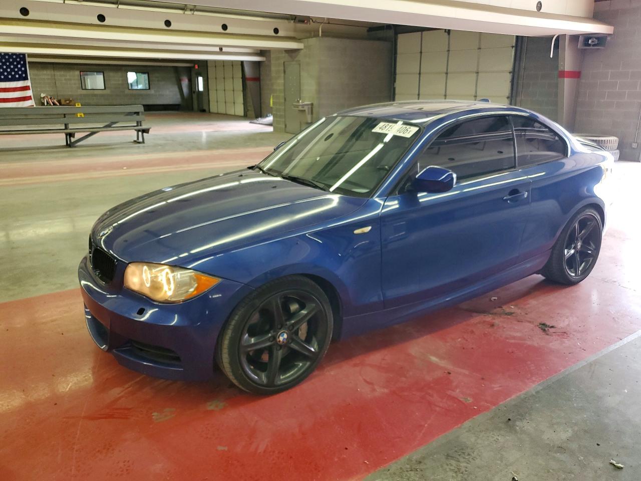 2010 Bmw 135 I Синий vin: WBAUC7C58AVK96573