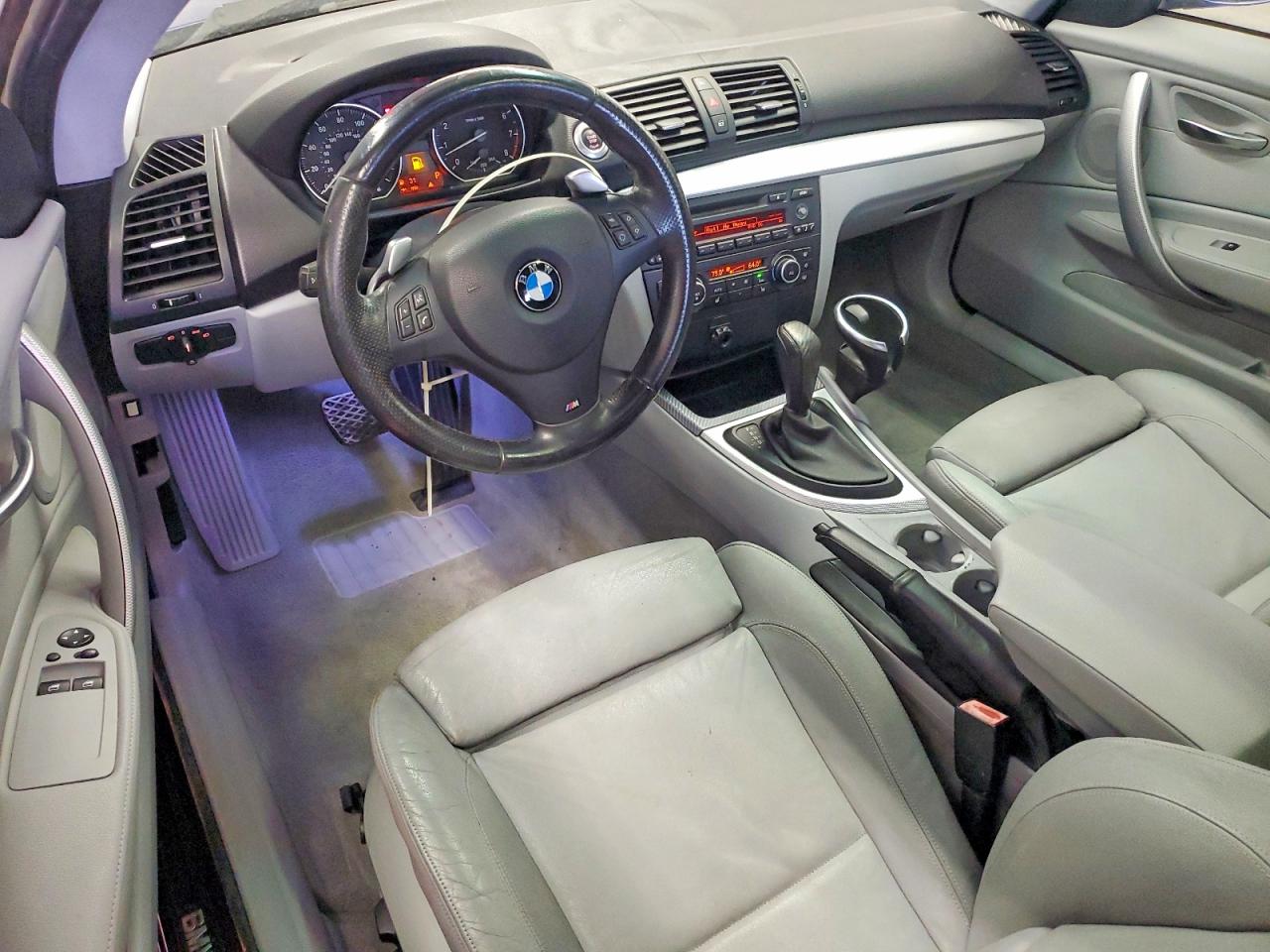 2010 Bmw 135 I Синий vin: WBAUC7C58AVK96573