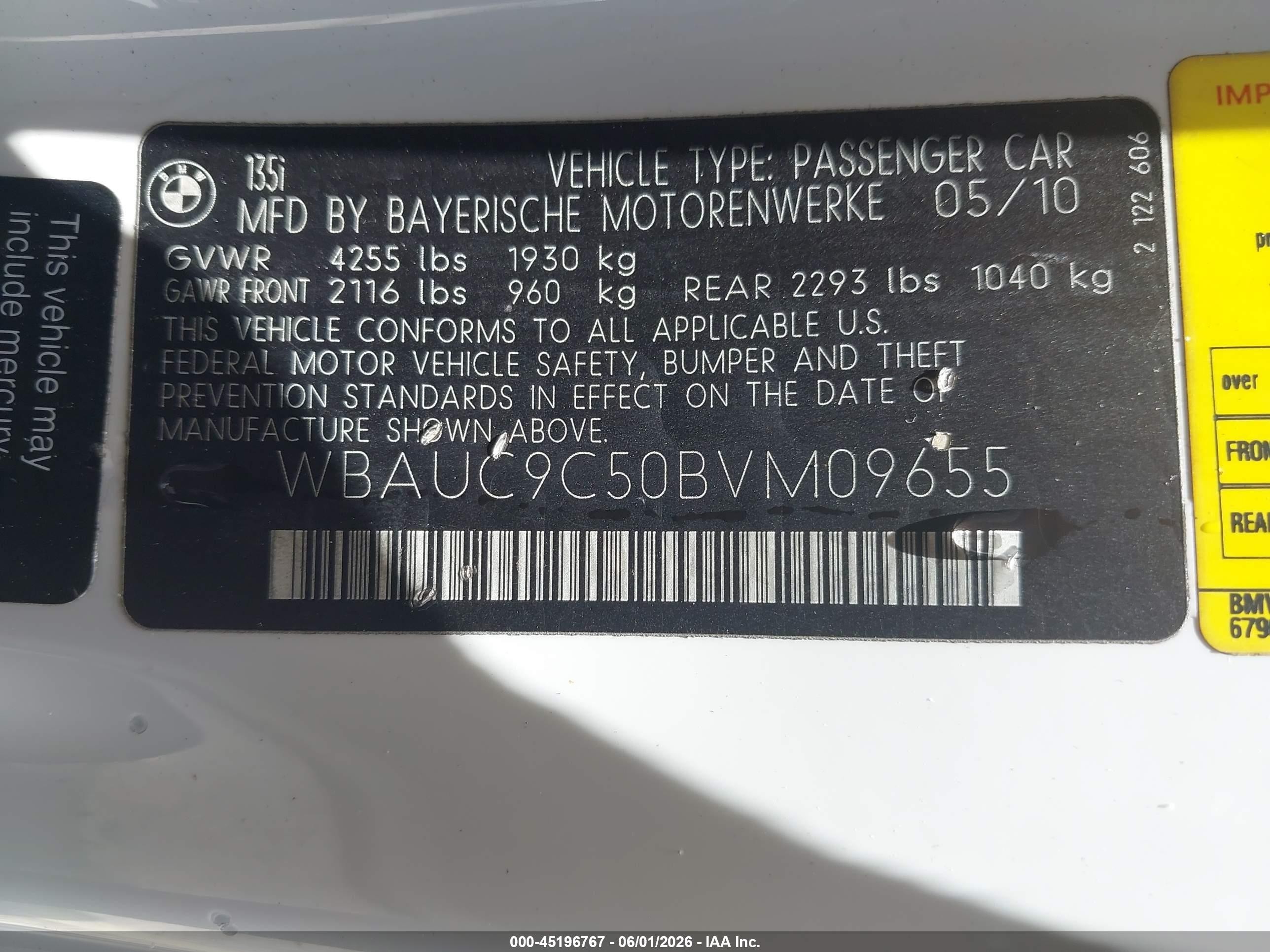 2011 Bmw 135i   White vin: WBAUC9C50BVM09655