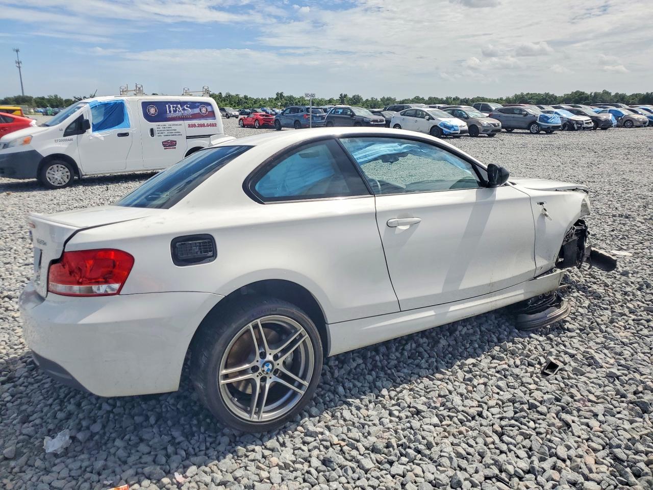 2013 Bmw 135 I White vin: WBAUC9C50DVY60006