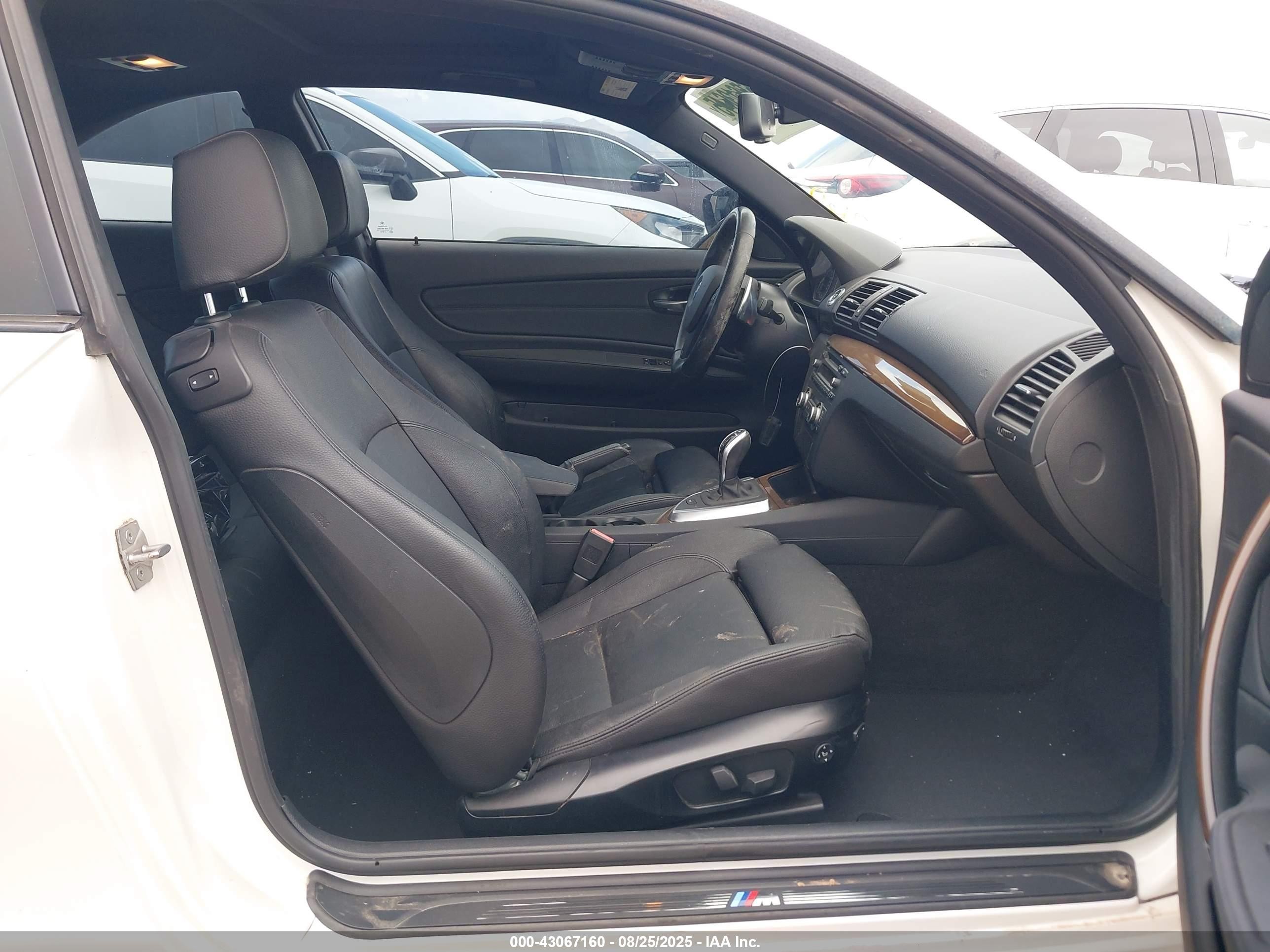2012 Bmw 135i   White vin: WBAUC9C51CVM12968