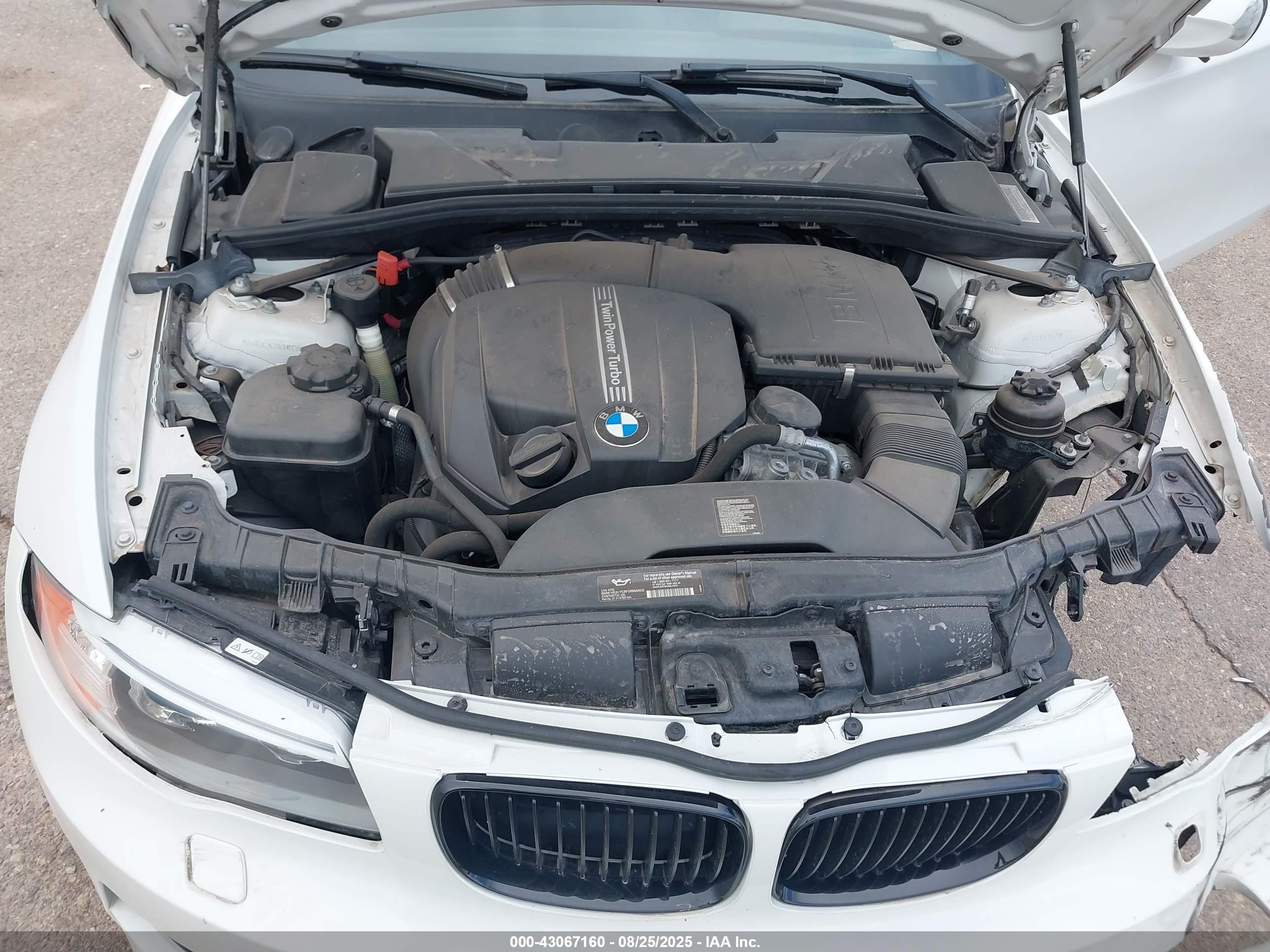 2012 Bmw 135i   White vin: WBAUC9C51CVM12968