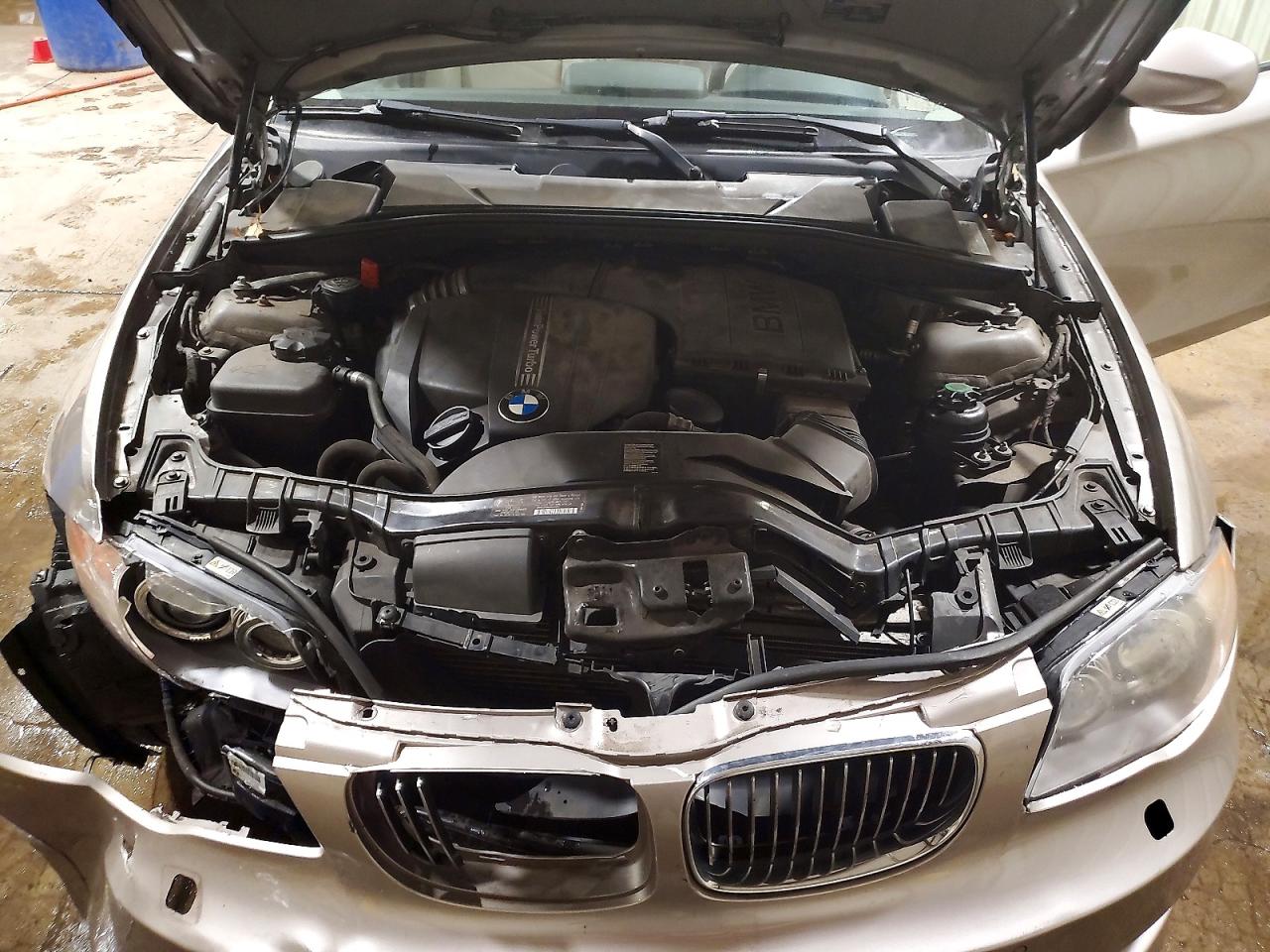 2011 Bmw 135 I Gray vin: WBAUC9C52BVM11407