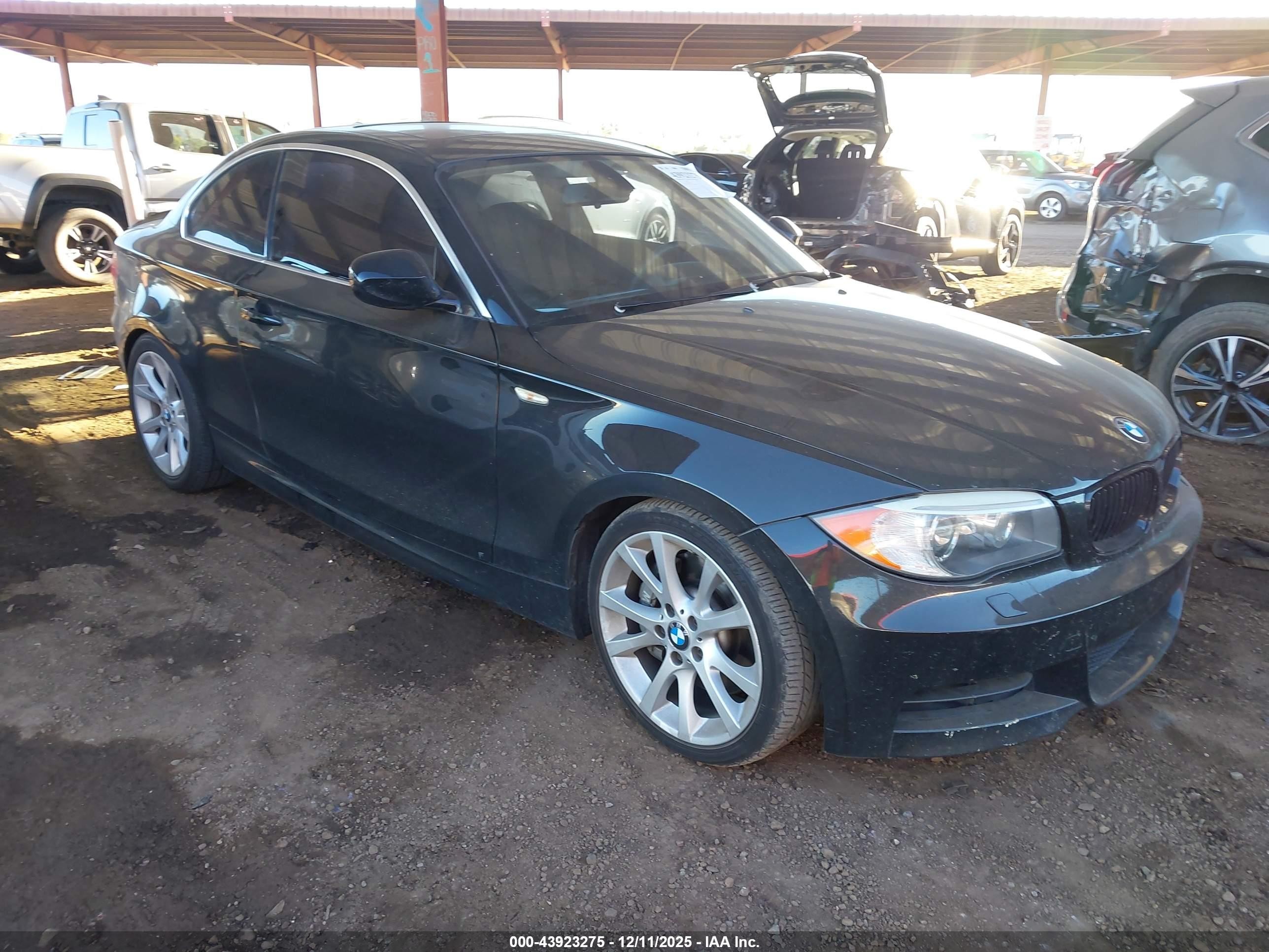 2012 Bmw 135i   Black vin: WBAUC9C52CVM11571