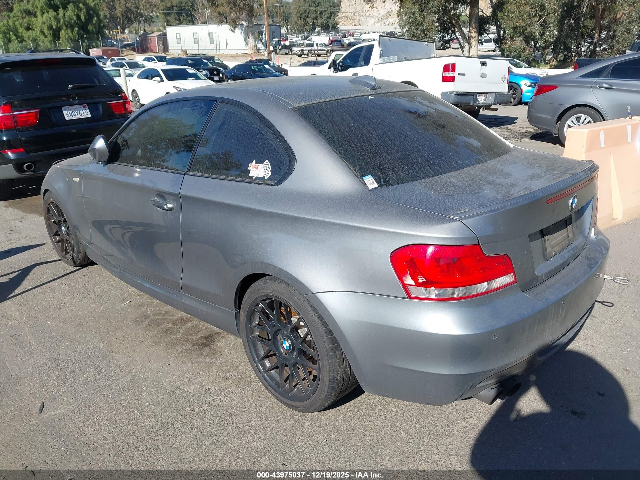 2012 Bmw 135i   Gray vin: WBAUC9C52CVM11926