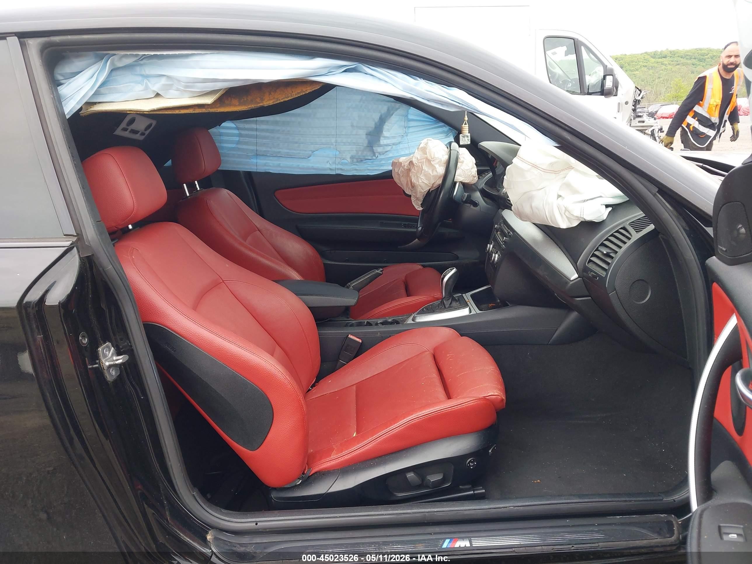2011 Bmw 135i   Black vin: WBAUC9C53BVM09293