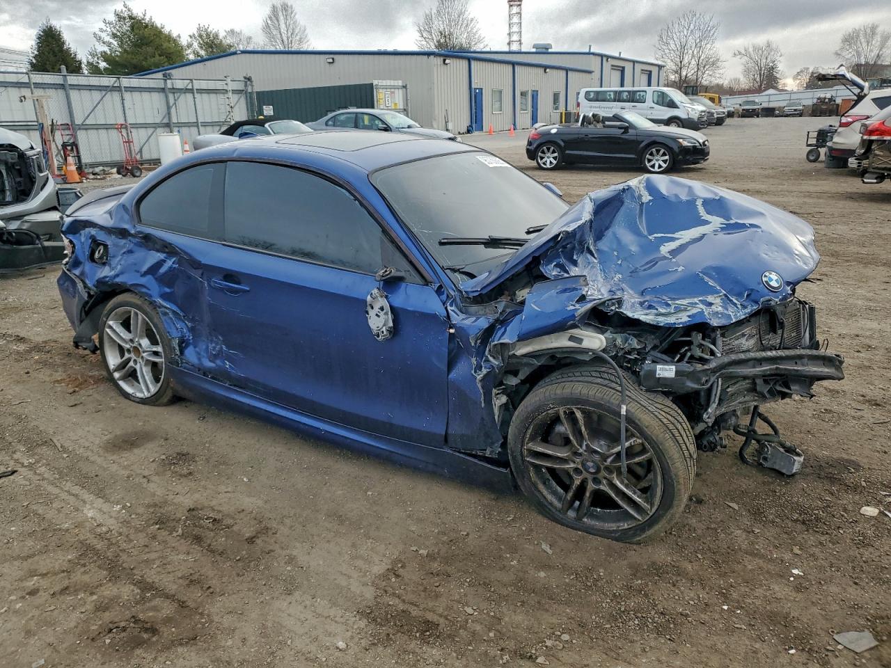 2011 Bmw 135 I Blue vin: WBAUC9C53BVM11397